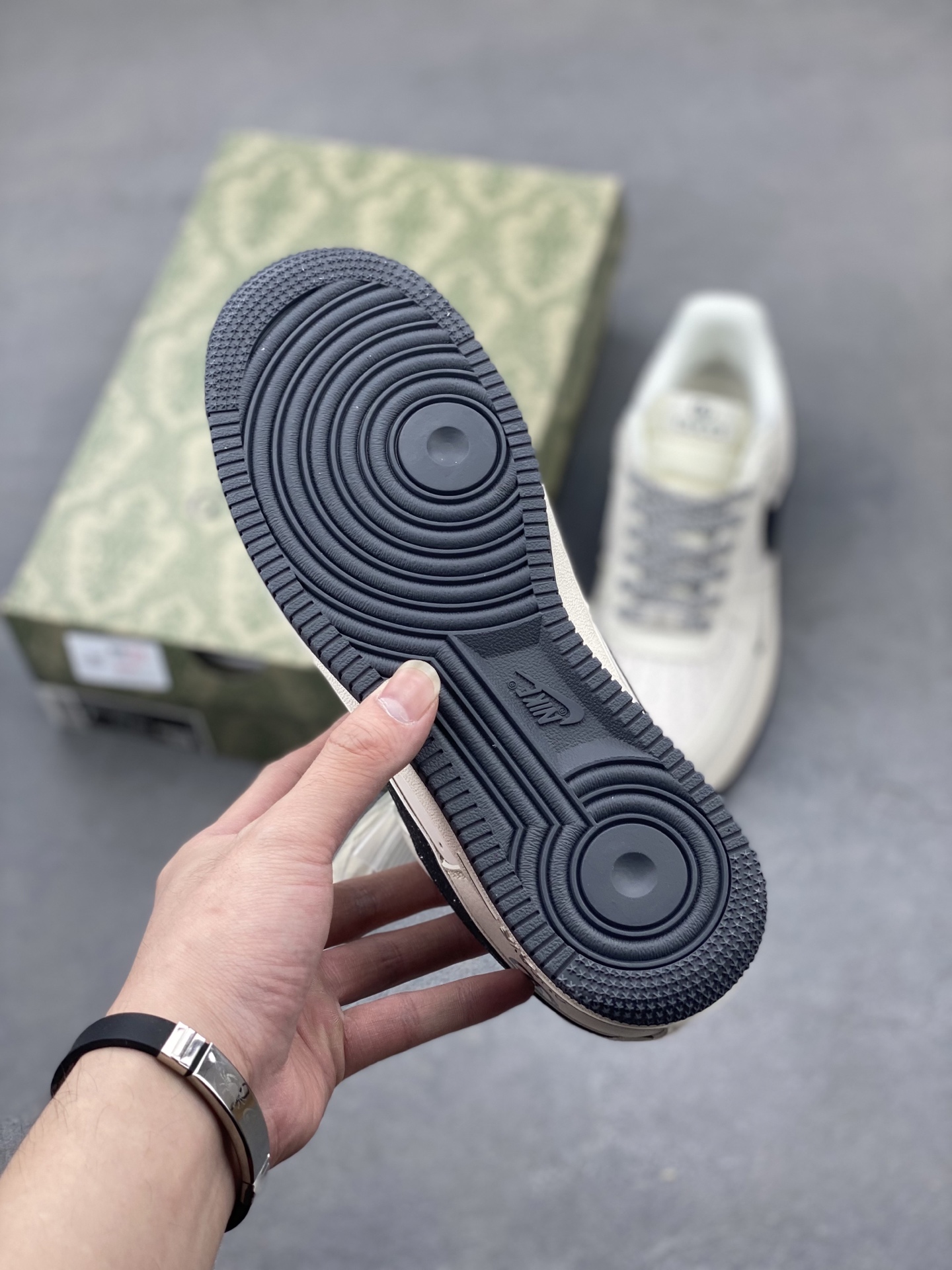 Nike Air Force 1 '07 Low Custom Gucci Sneakers - Limited Edition 7 i1748289389659 195 0 5