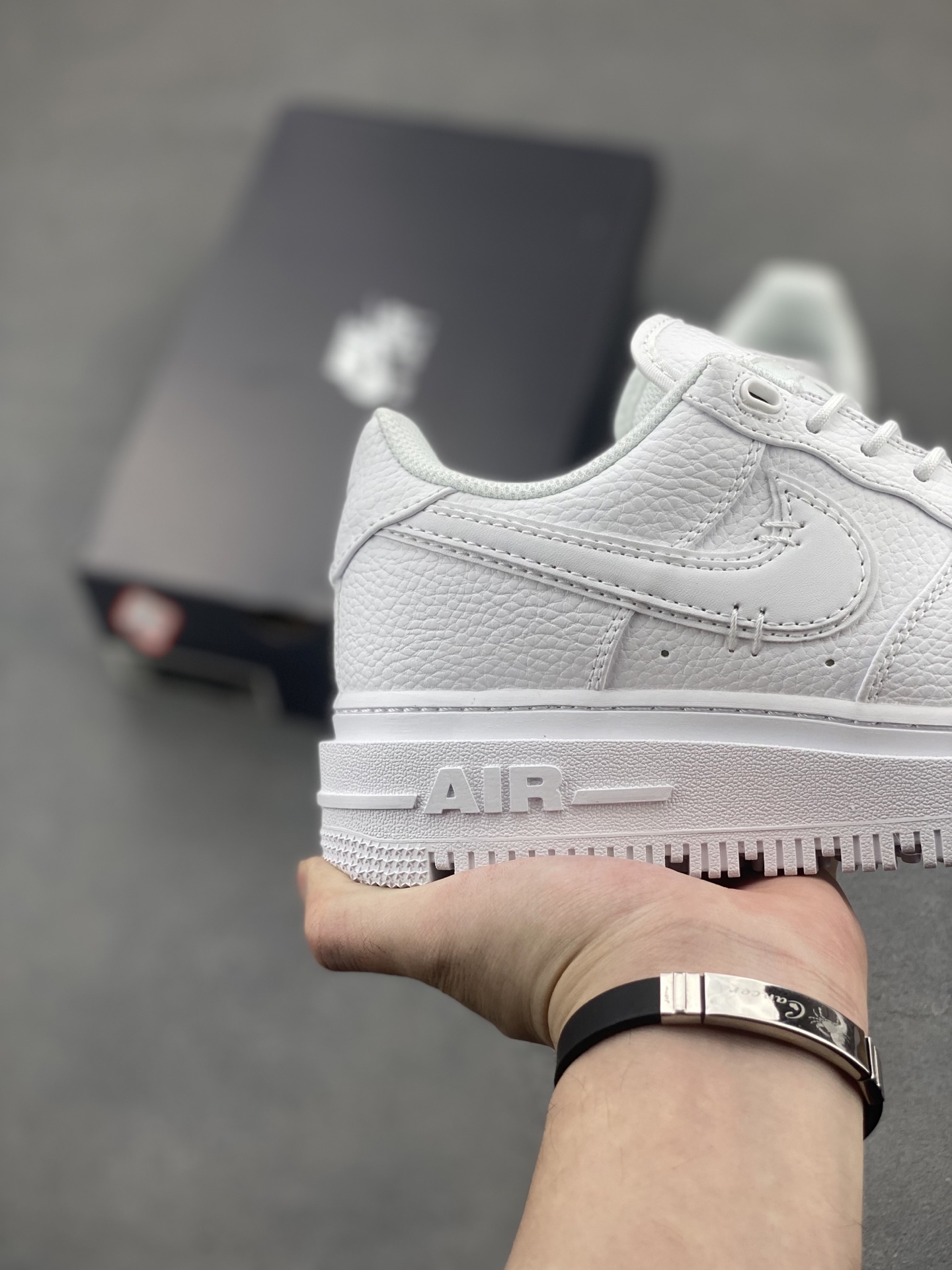 Nike Air Force 1 '07 Low White Leather Casual Sneakers DD9605-001 6 i1748372953000 123 0 4