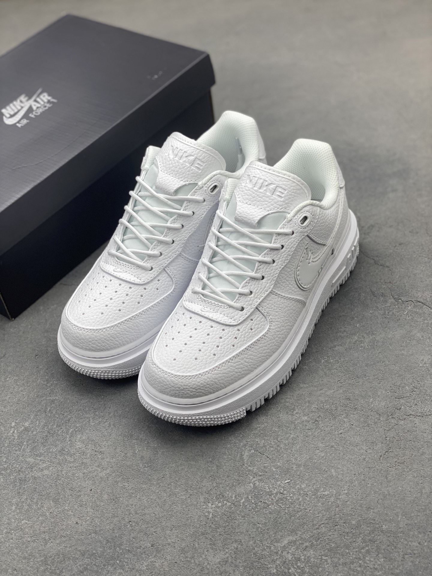 Nike Air Force 1 '07 Low White Leather Casual Sneakers DD9605-001 9 i1748372953184 4741 0 7