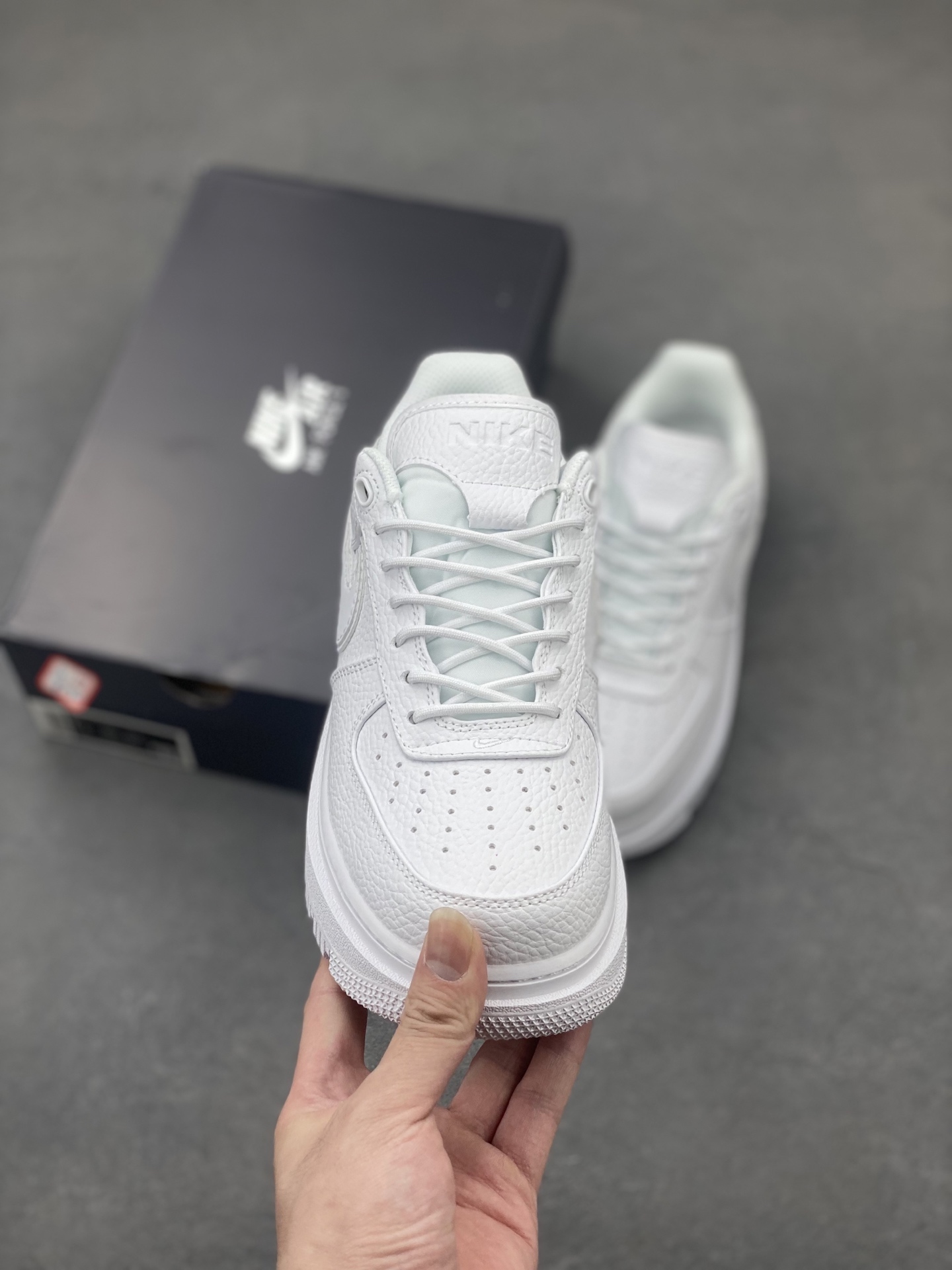 Nike Air Force 1 '07 Low White Leather Casual Sneakers DD9605-001 3 i1748372960066 2824 0 1