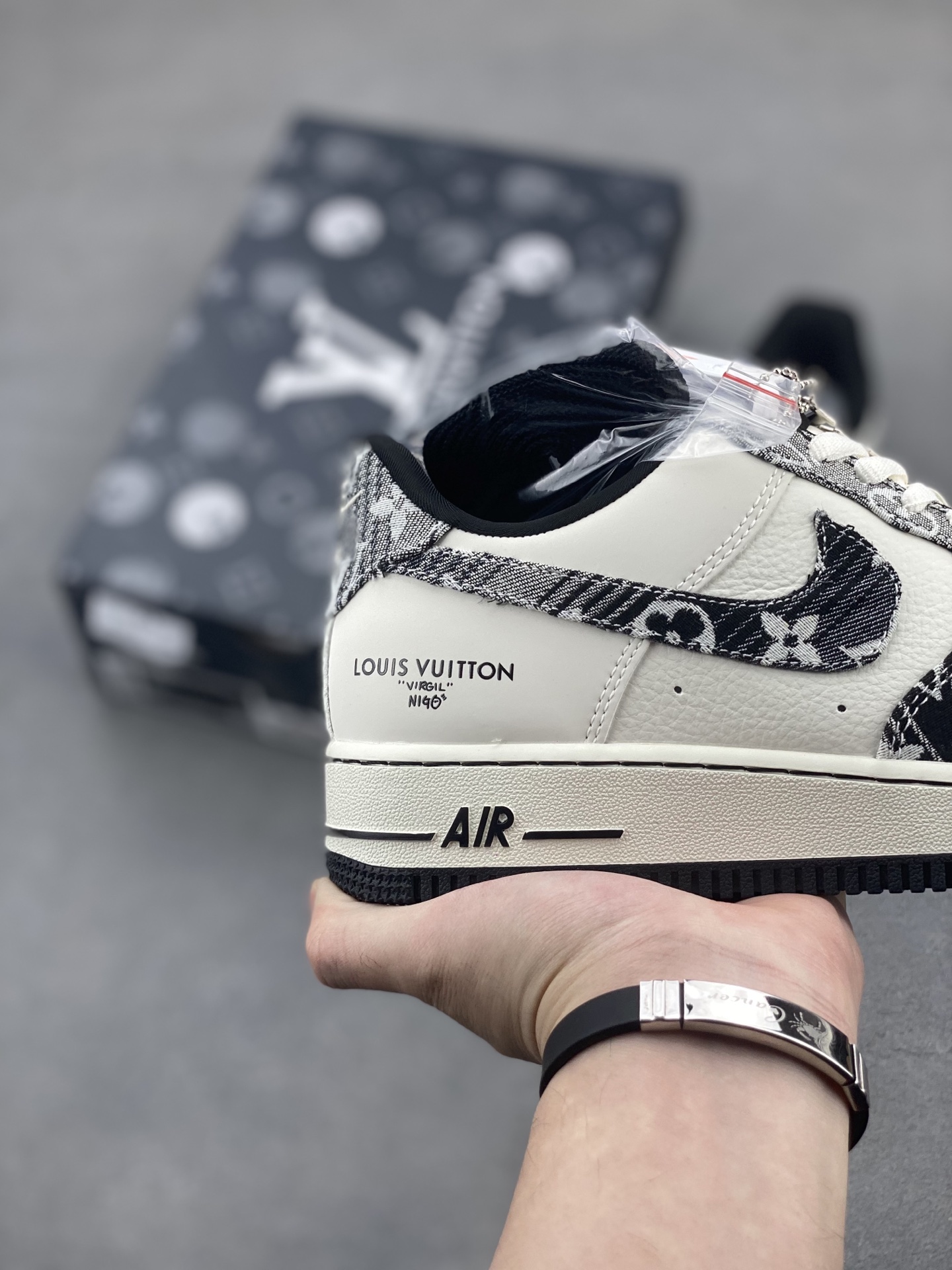 Nike Air Force 1 Low Louis Vuitton Custom Sneakers - Limited Edition 6 i1748373139172 7358 0 4