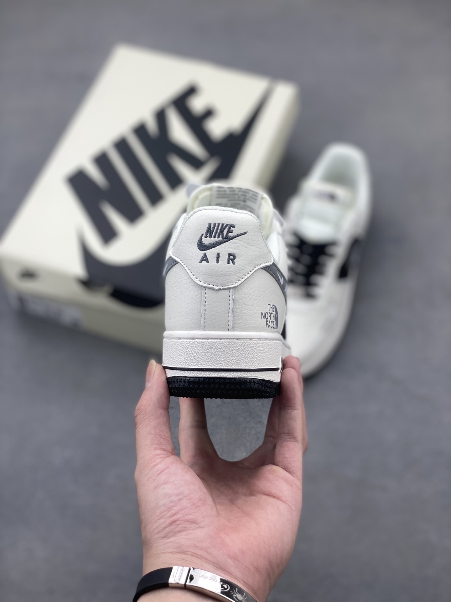 Nike Air Force 1 '07 Low Sneakers Limited Edition - The North Face Collab 5 i1748373173920 8496 0 3
