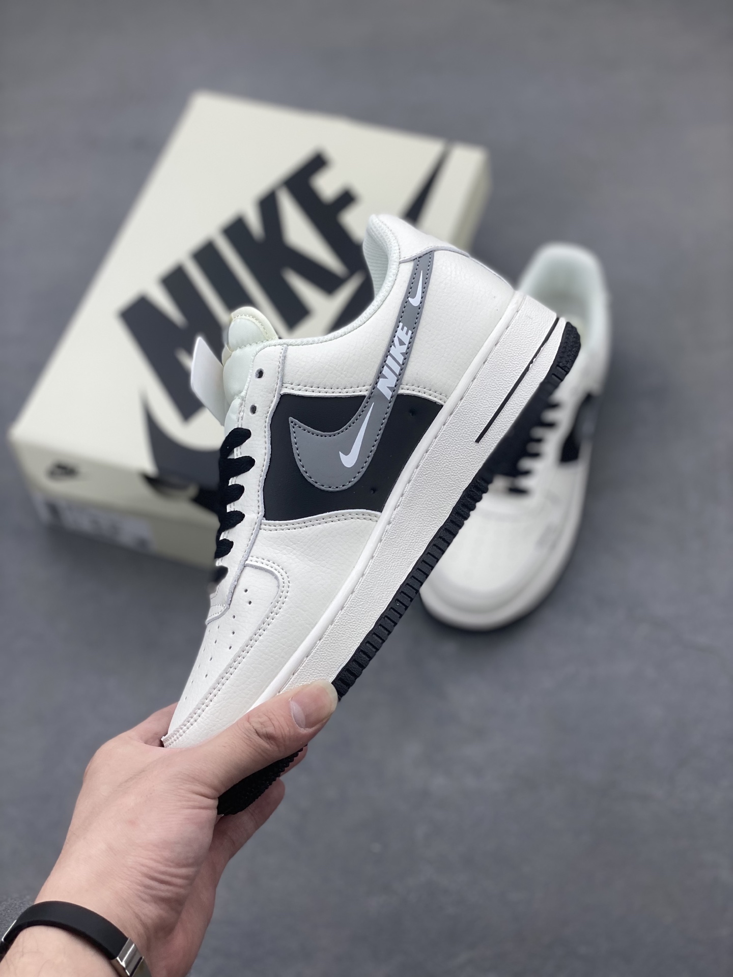 Nike Air Force 1 '07 Low Sneakers Limited Edition - The North Face Collab 4 i1748373180078 8938 0 2