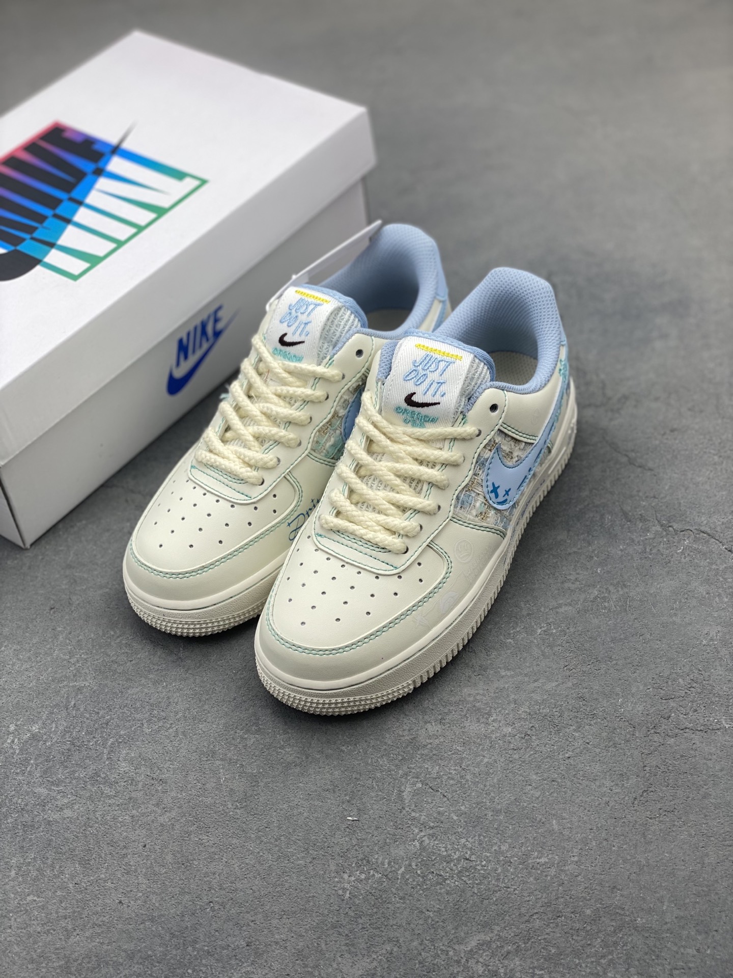 Nike Air Force 1 '07 Low Casual Sneakers - Limited Edition Style 9 i1748373239319 8729 0 7