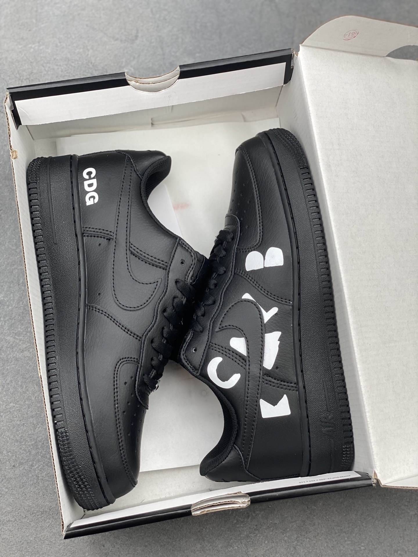 Nike Air Force 1 '07 Low Black/White Limited Edition Sneakers IB9949-001 10 i1748714202649 4854 0 8