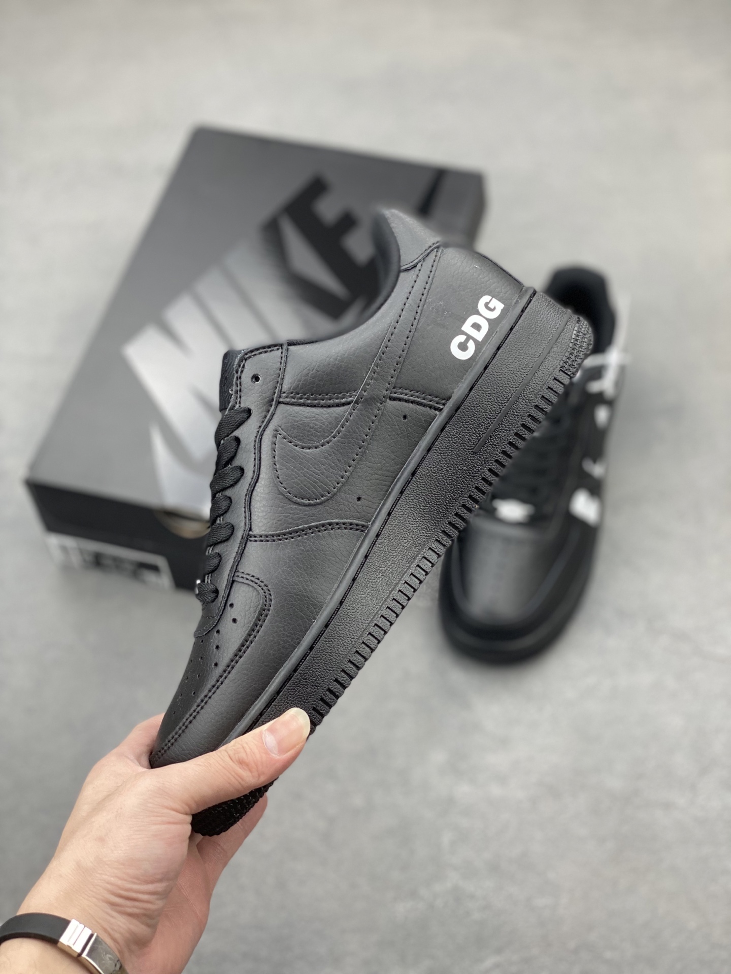 Nike Air Force 1 '07 Low Black/White Limited Edition Sneakers IB9949-001 4 i1748714202701 1475 0 2