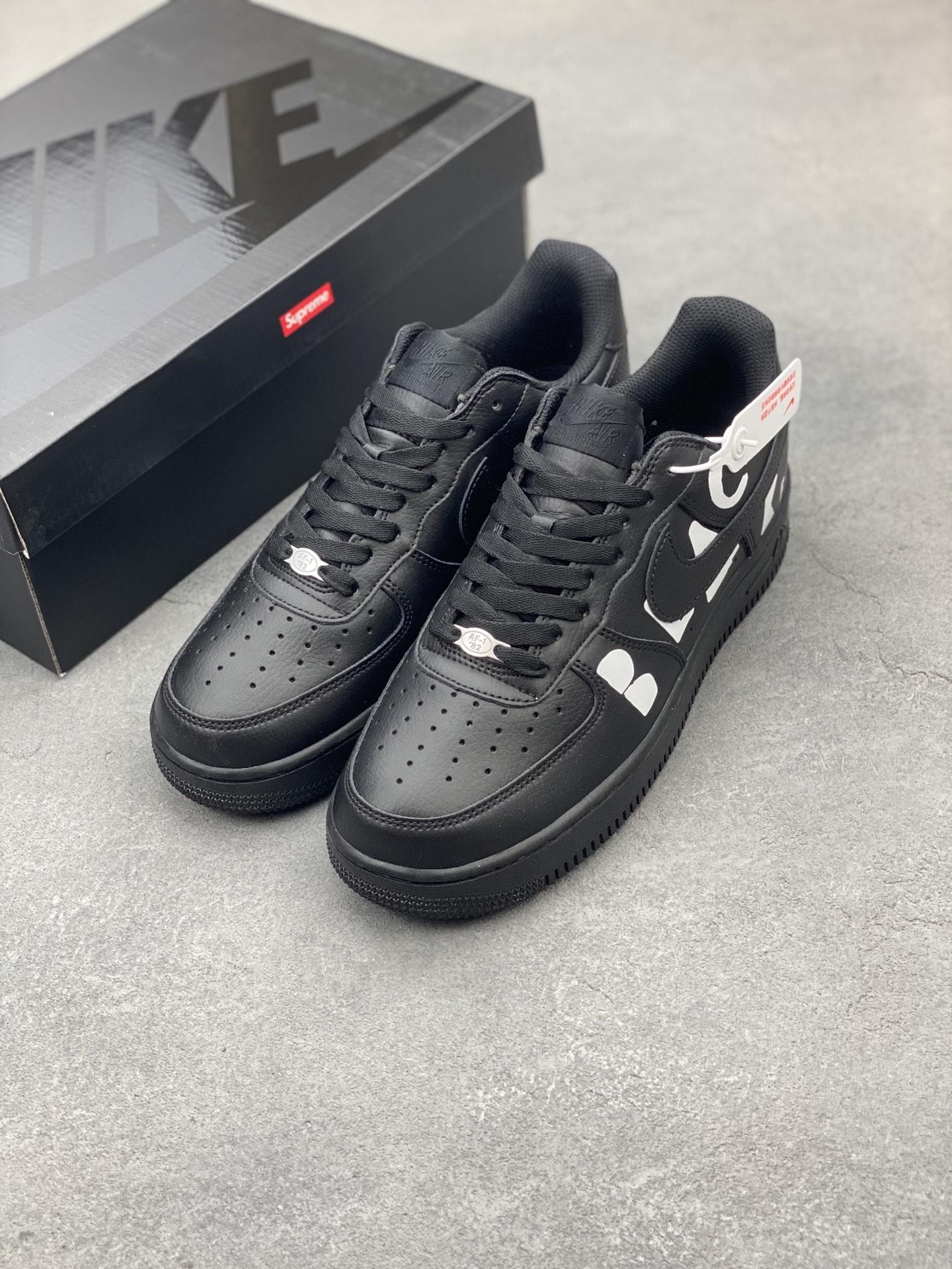Nike Air Force 1 '07 Low Black/White Limited Edition Sneakers IB9949-001 9 i1748714202724 8061 0 7