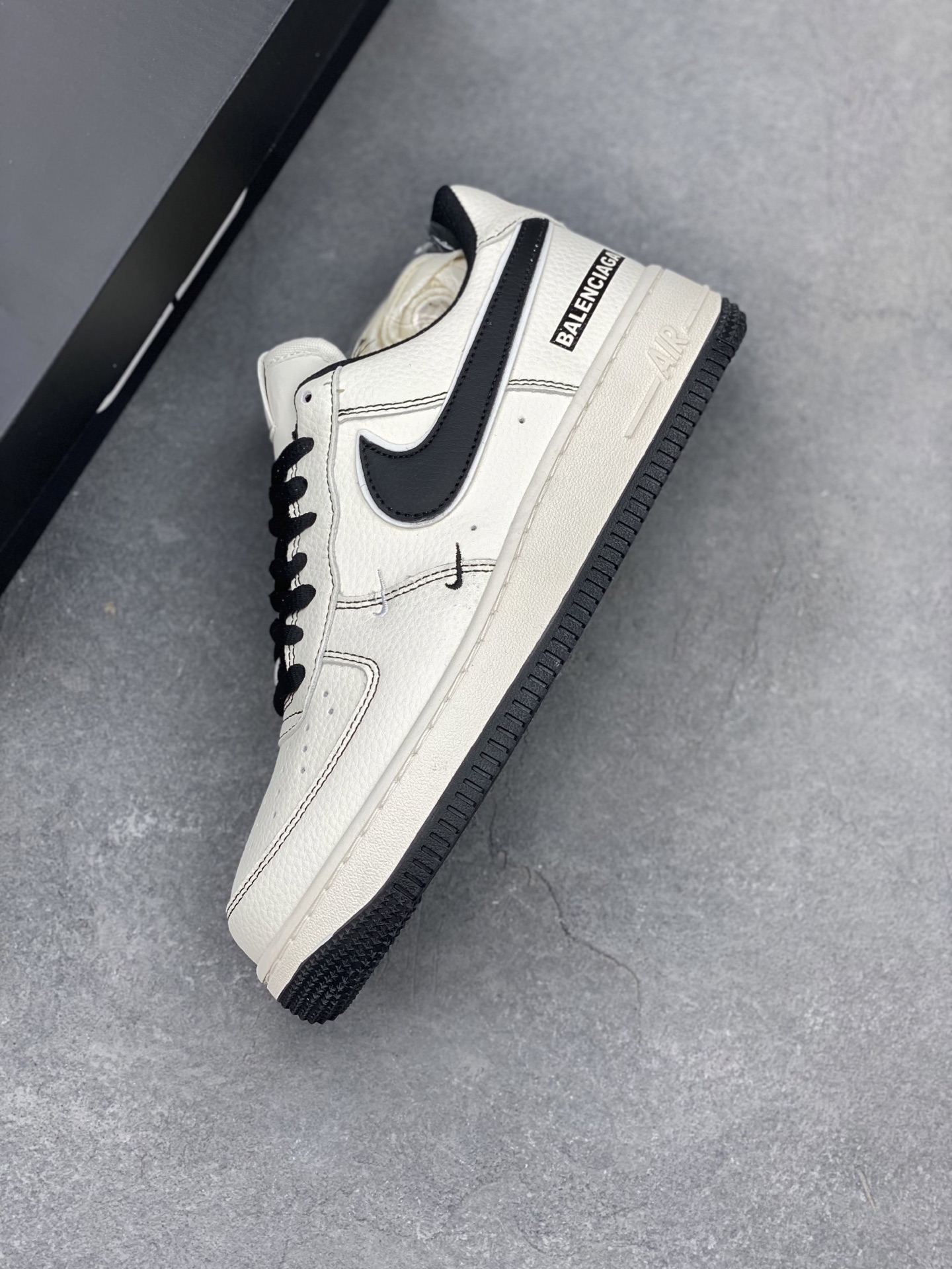 Nike Air Force 1 '07 Low Sneakers - Limited Edition, Premium Comfort 8 i1748714240482 8292 0 6