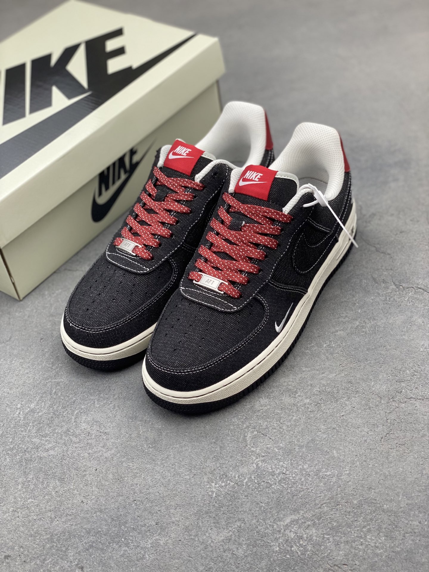 Nike Air Force 1 '07 Low Sneakers - Limited Edition, Premium Comfort 9 i1748886677622 9812 0 7