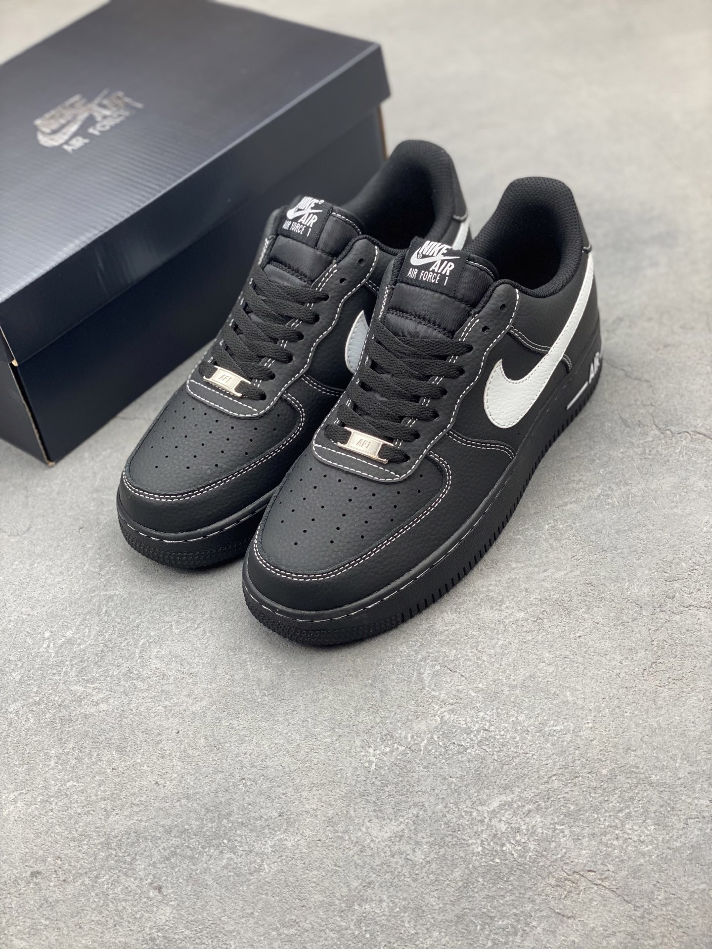 Nike Air Force 1 Low Black & White Stitching - Iconic Style, Comfort Fit 9 i1748886813501 6511 0 7