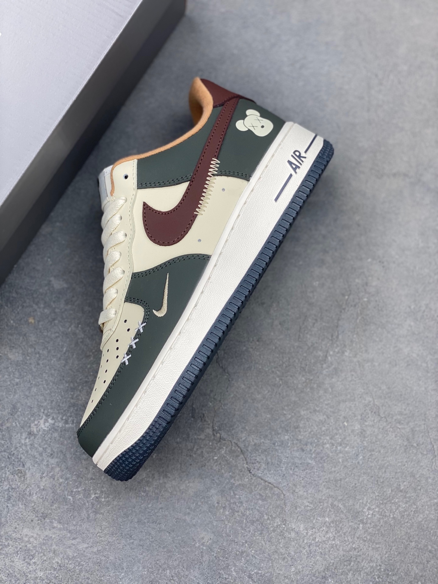 Nike Air Force 1 '07 Low Sneakers Limited Edition - Premium Comfort 8 i1749233001091 8268