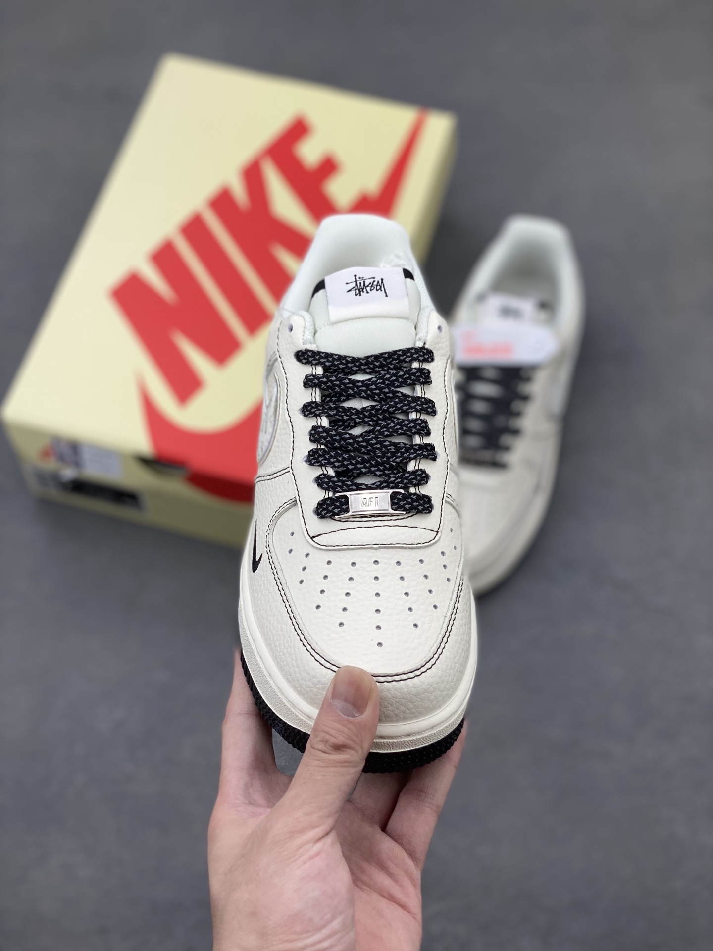 Nike Air Force 1 '07 Low Sneakers - Limited Edition, Premium Comfort 3 i1749233187846 2292 0 1