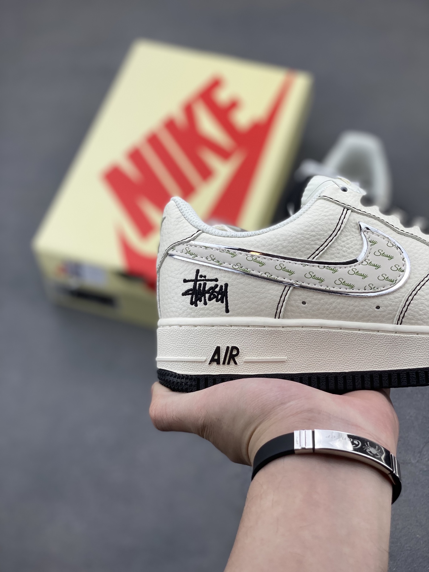 Nike Air Force 1 '07 Low Sneakers - Limited Edition, Premium Comfort 6 i1749233189104 5320 0 4