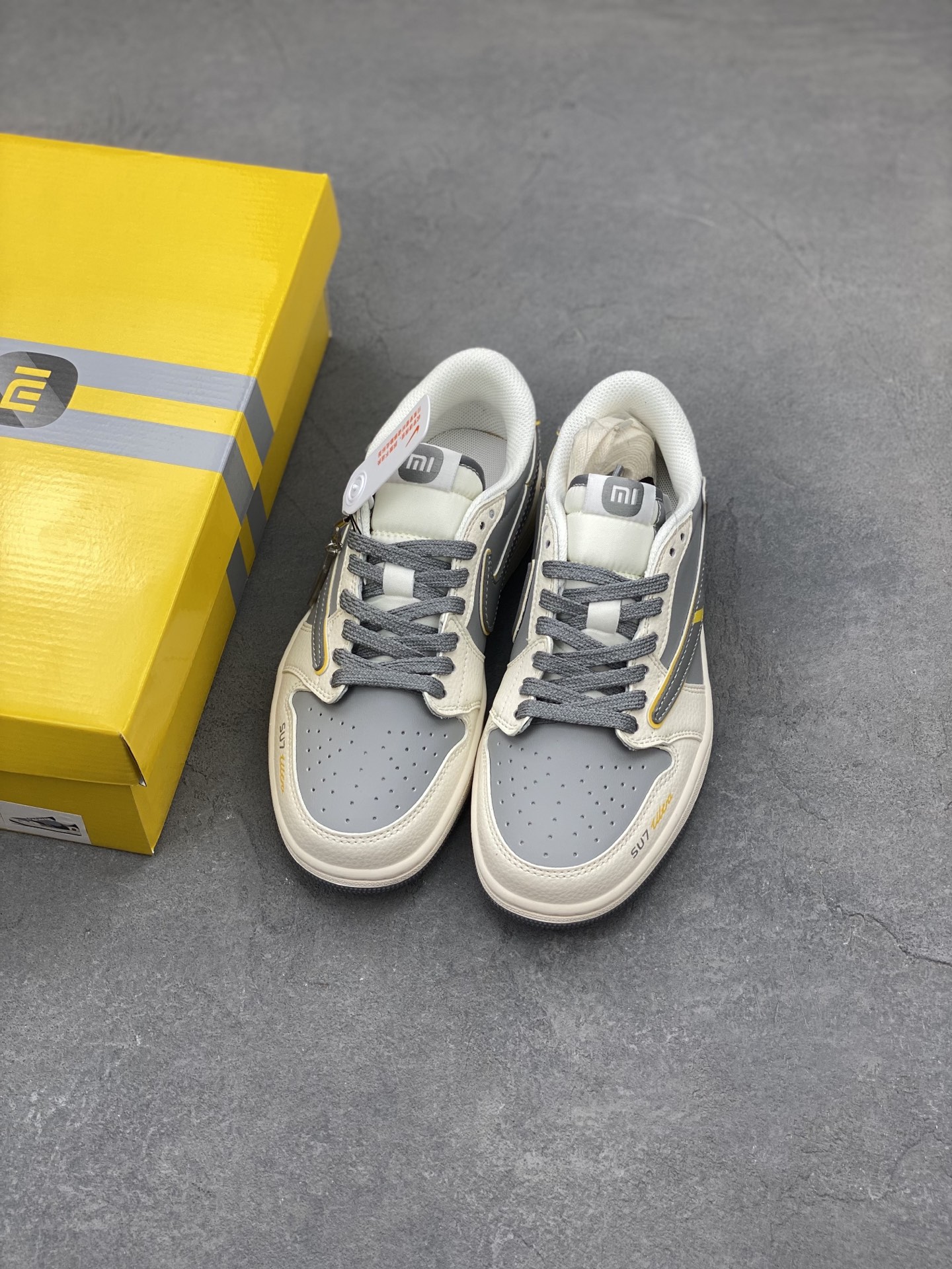 Nike Dunk Low Retro 'DIY' Custom Sneakers - Gray/Yellow, Various Sizes 8 i1749233846532 919 0 7