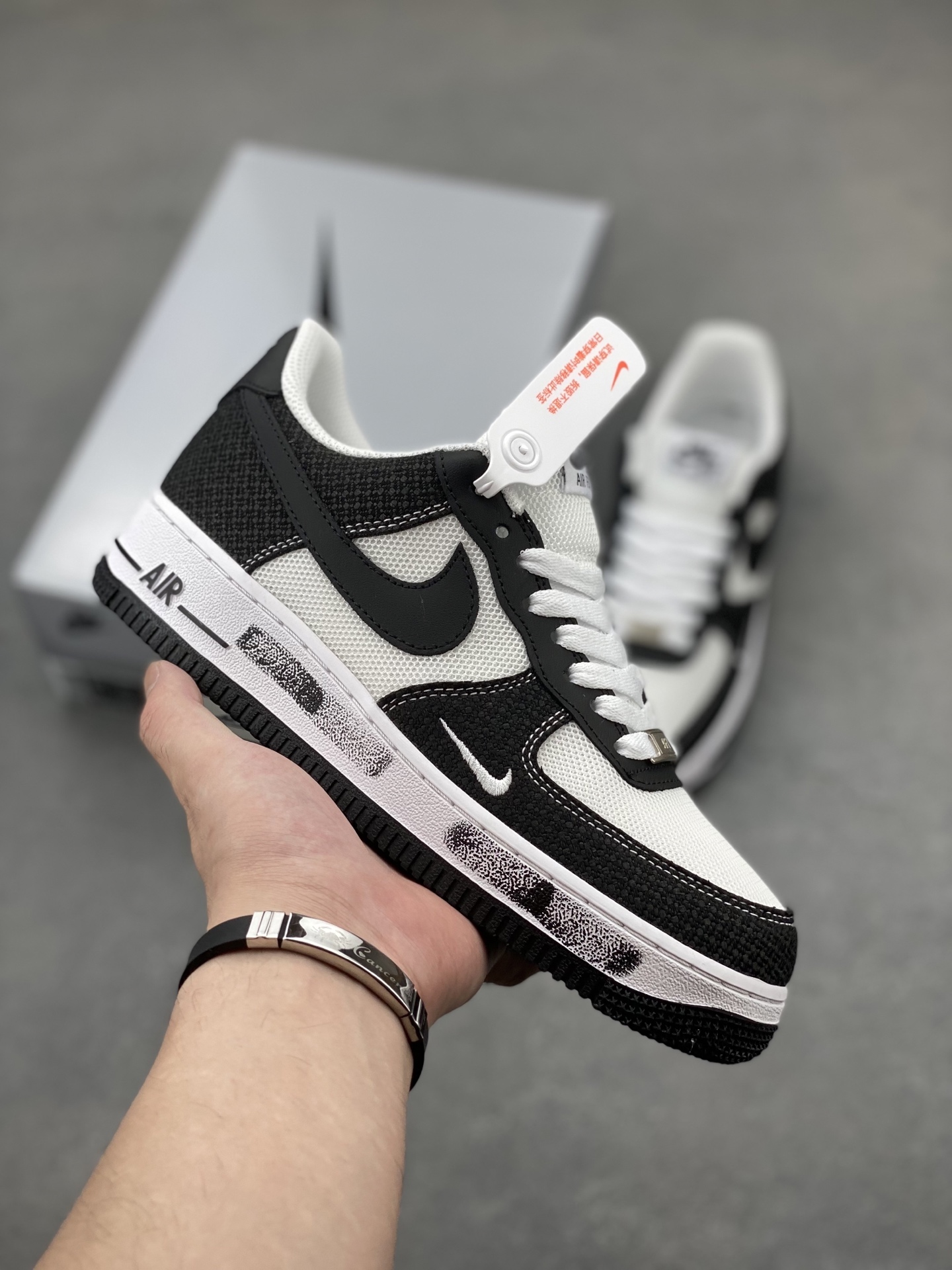 Nike Air Force 1 '07 Low Sneakers Black/White Limited Edition 2 i1749325442078 1057 0 0