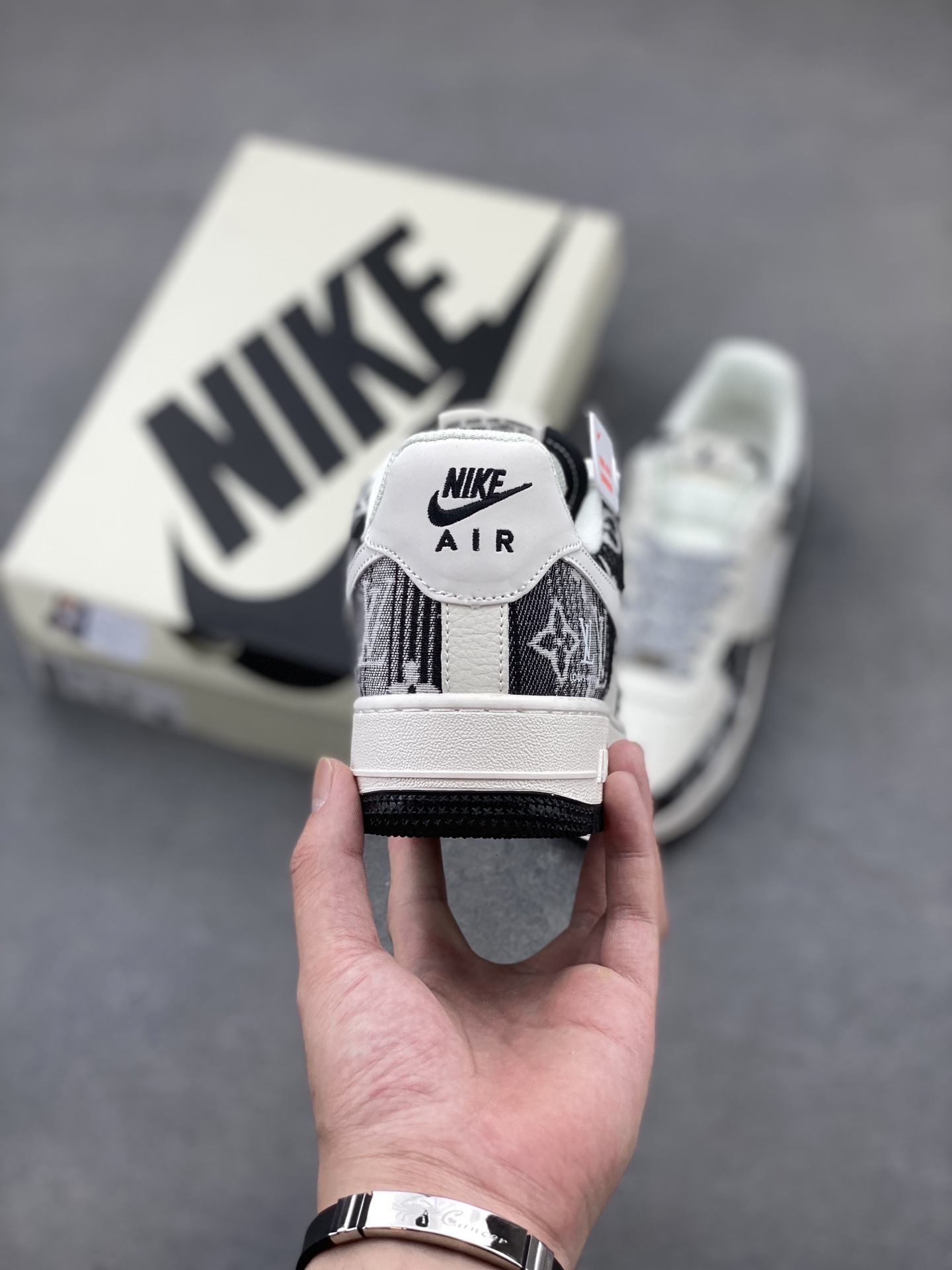 Nike Air Force 1 '07 Low Sneakers - Limited Edition, Premium Comfort 5 i1749325490206 7182 0 3