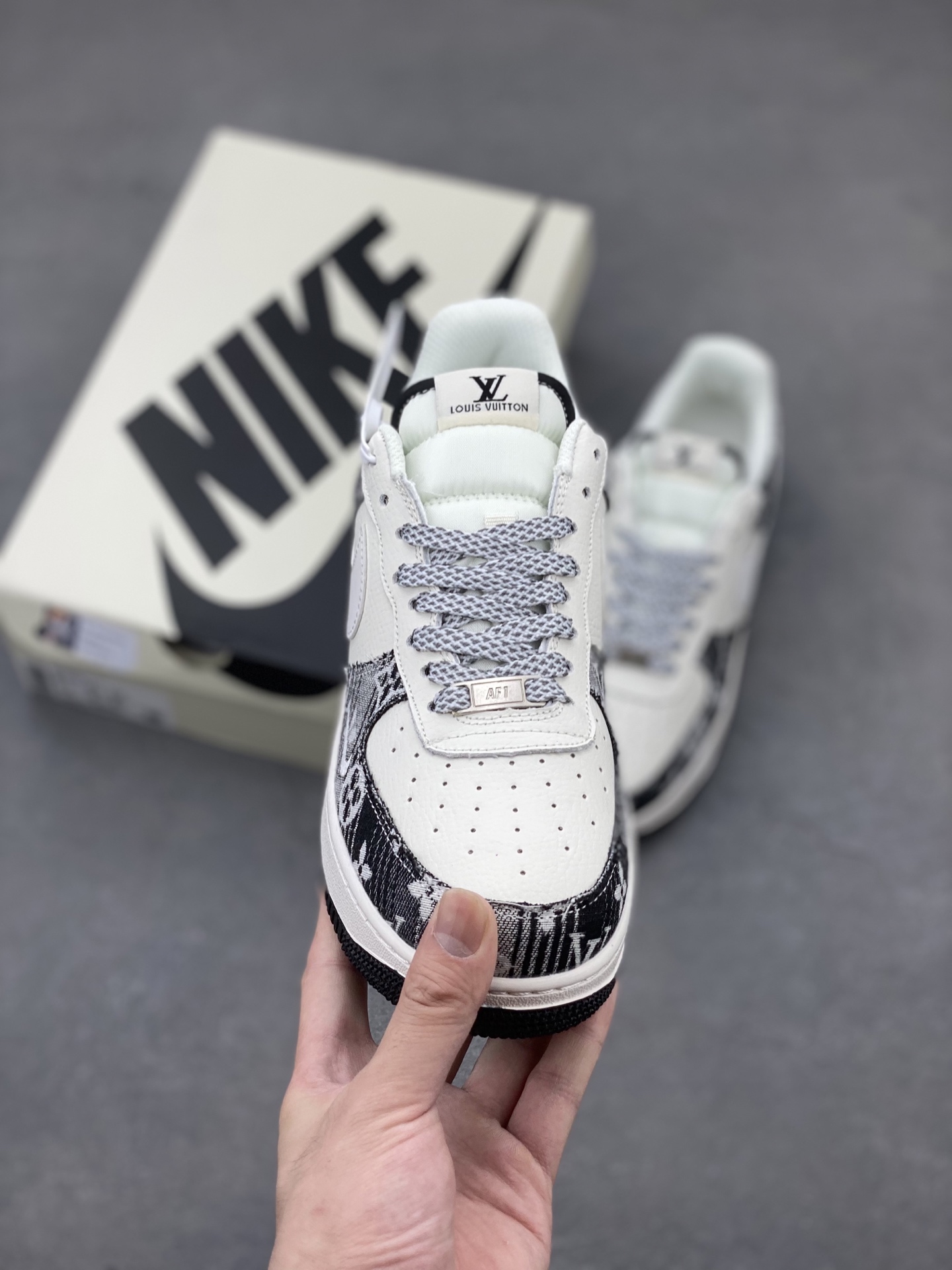 Nike Air Force 1 '07 Low Sneakers - Limited Edition, Premium Comfort 3 i1749325496408 1356 0 1