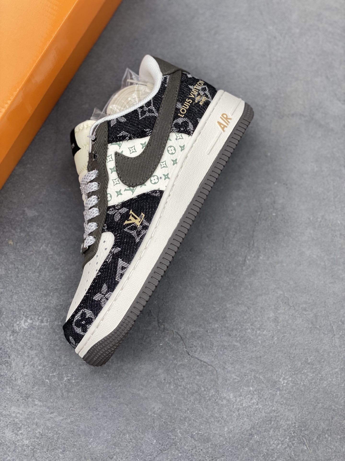 Nike Air Force 1 '07 Low Sneakers - Limited Edition Designer Collaboration 8 i1749325647105 5477 0 6