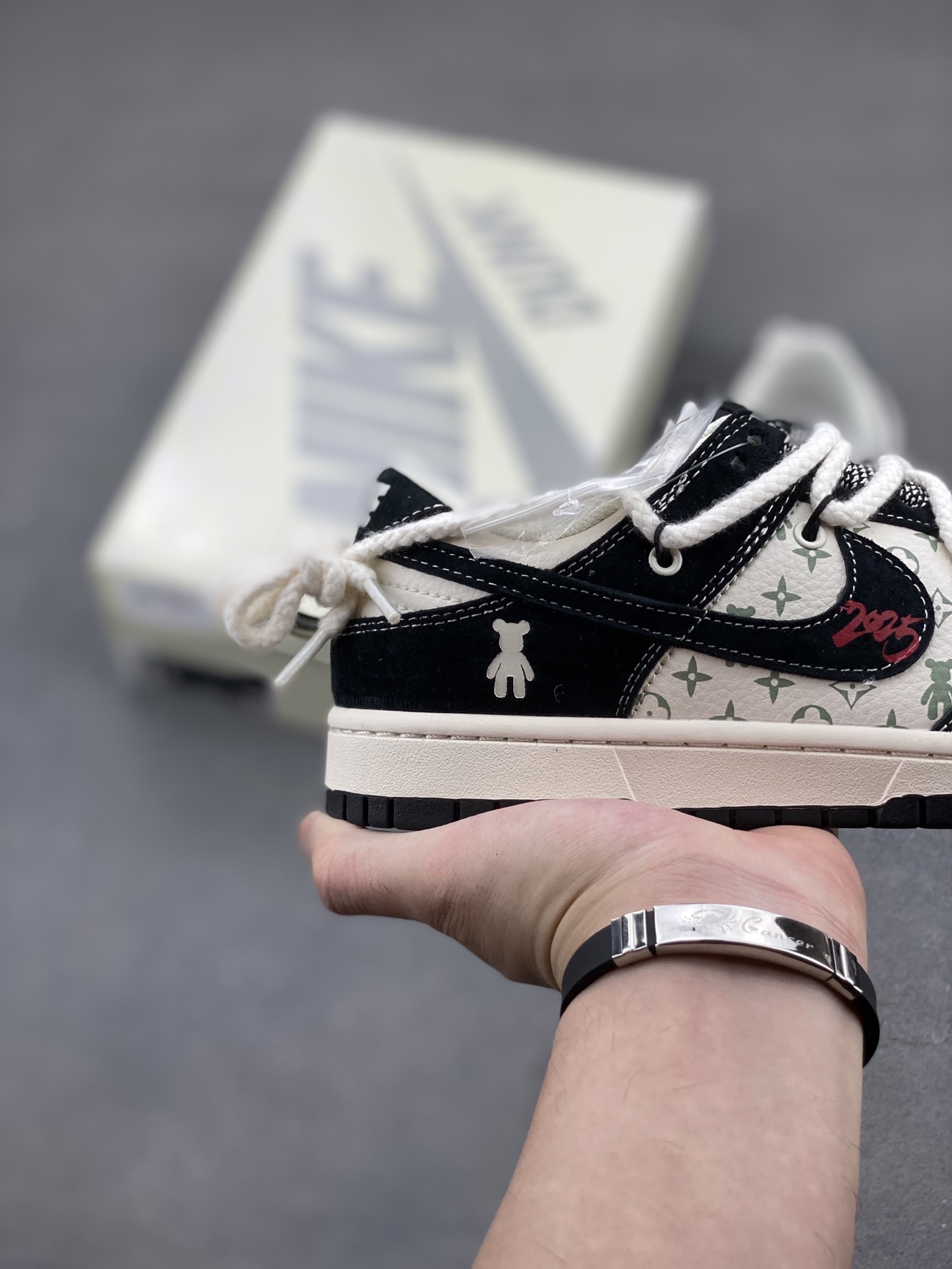 Nike Dunk Low Retro 'DIY' Custom Sneakers - Premium Comfort & Style 5 i1749326382361 4581 0 4
