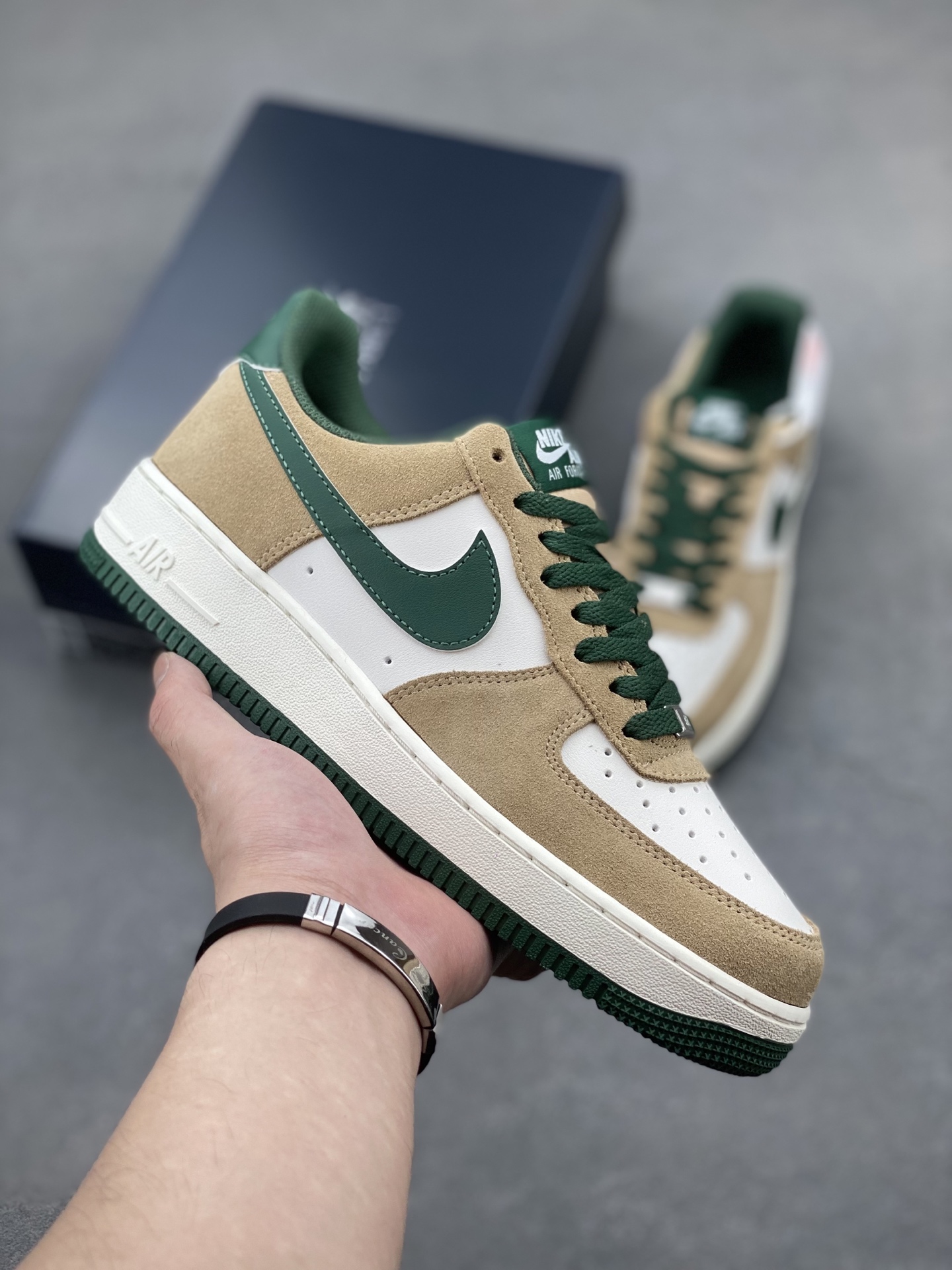 Nike Air Force 1 '07 Low Top Sneakers - Khaki/Green - Limited Edition 2 i1749485976372 6282 0 0