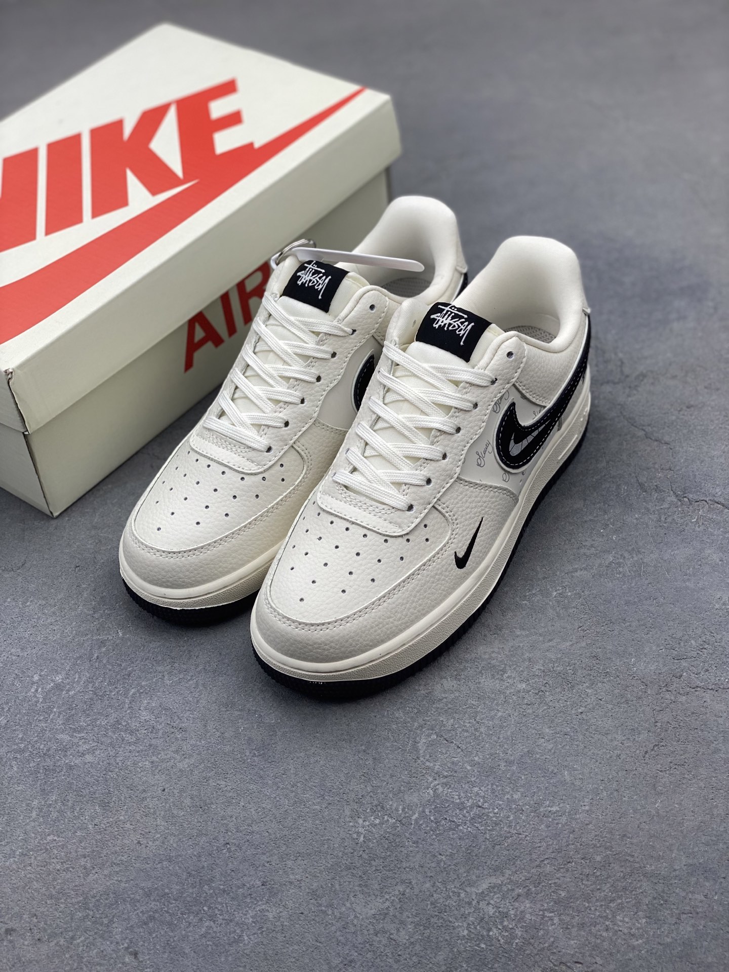 Nike Air Force 1 '07 Low Sneakers - Limited Edition Style 9 i1749486134116 8214 0 7