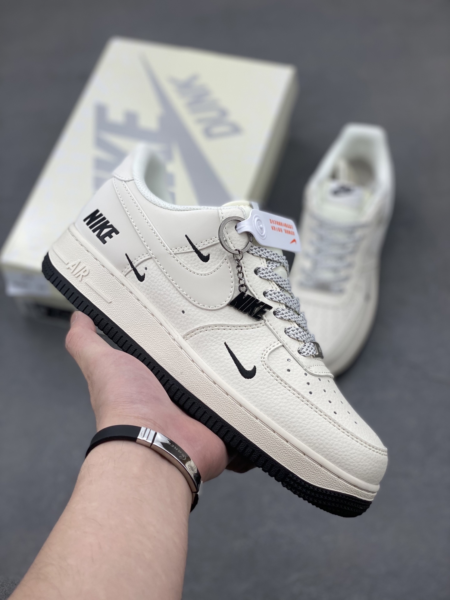 Nike Air Force 1 '07 Low Sneakers, Limited Edition, Comfortable and Stylish 2 i1749486224337 5034 0 0
