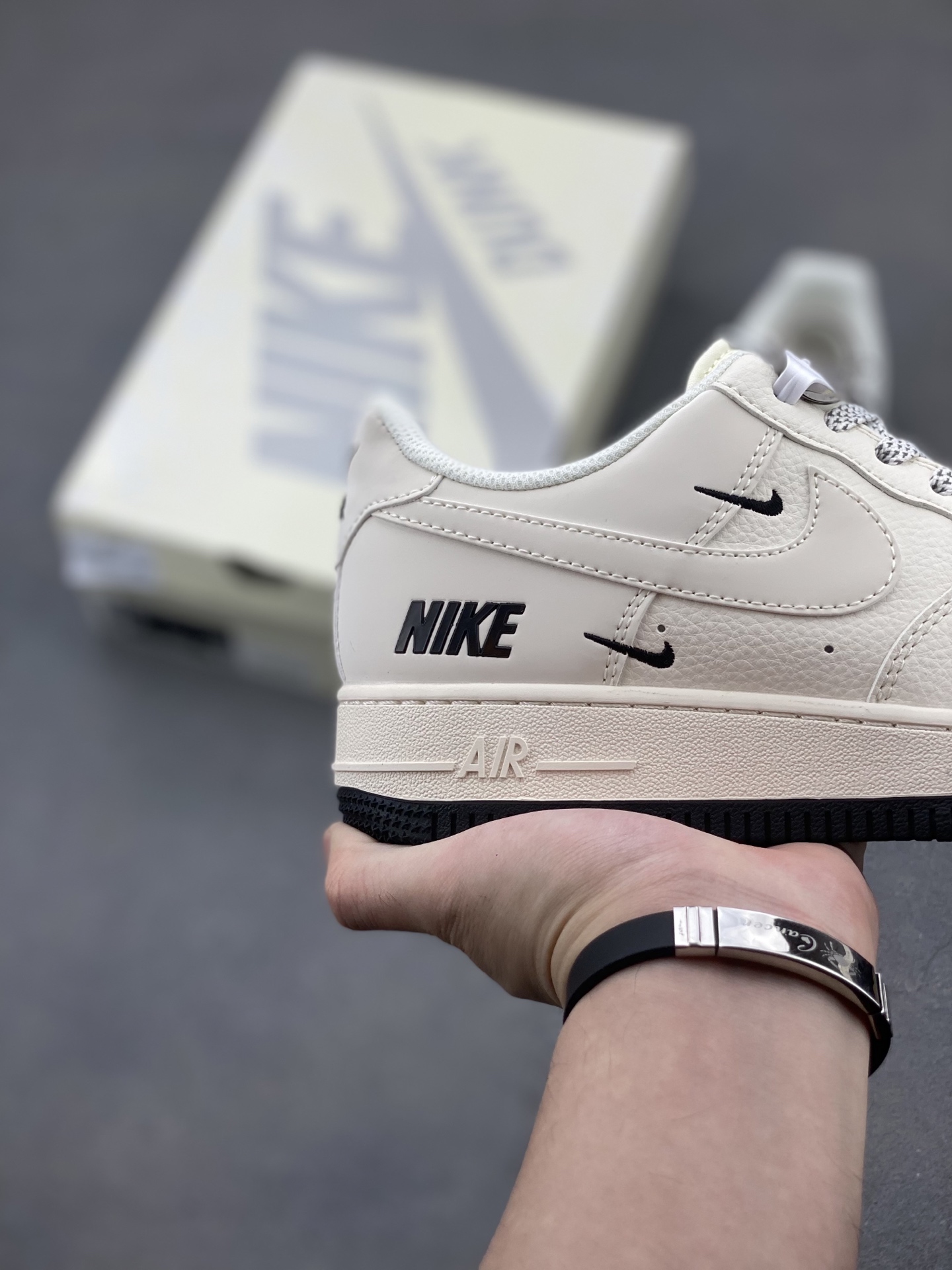 Nike Air Force 1 '07 Low Sneakers, Limited Edition, Comfortable and Stylish 6 i1749486229691 4506 0 4