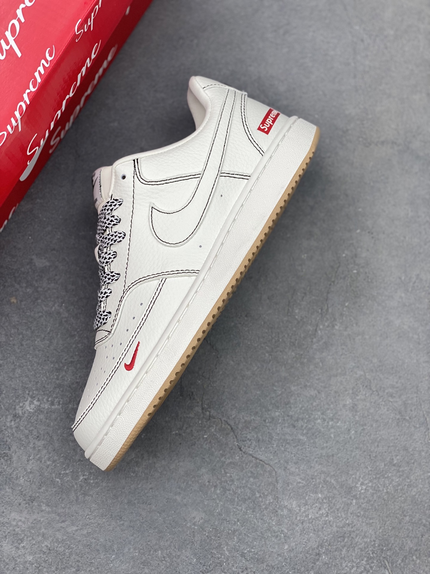 Nike Ebernon Low PRM Sneakers - Stylish, Breathable, and Versatile 8 i1749846270729 3985 0 6