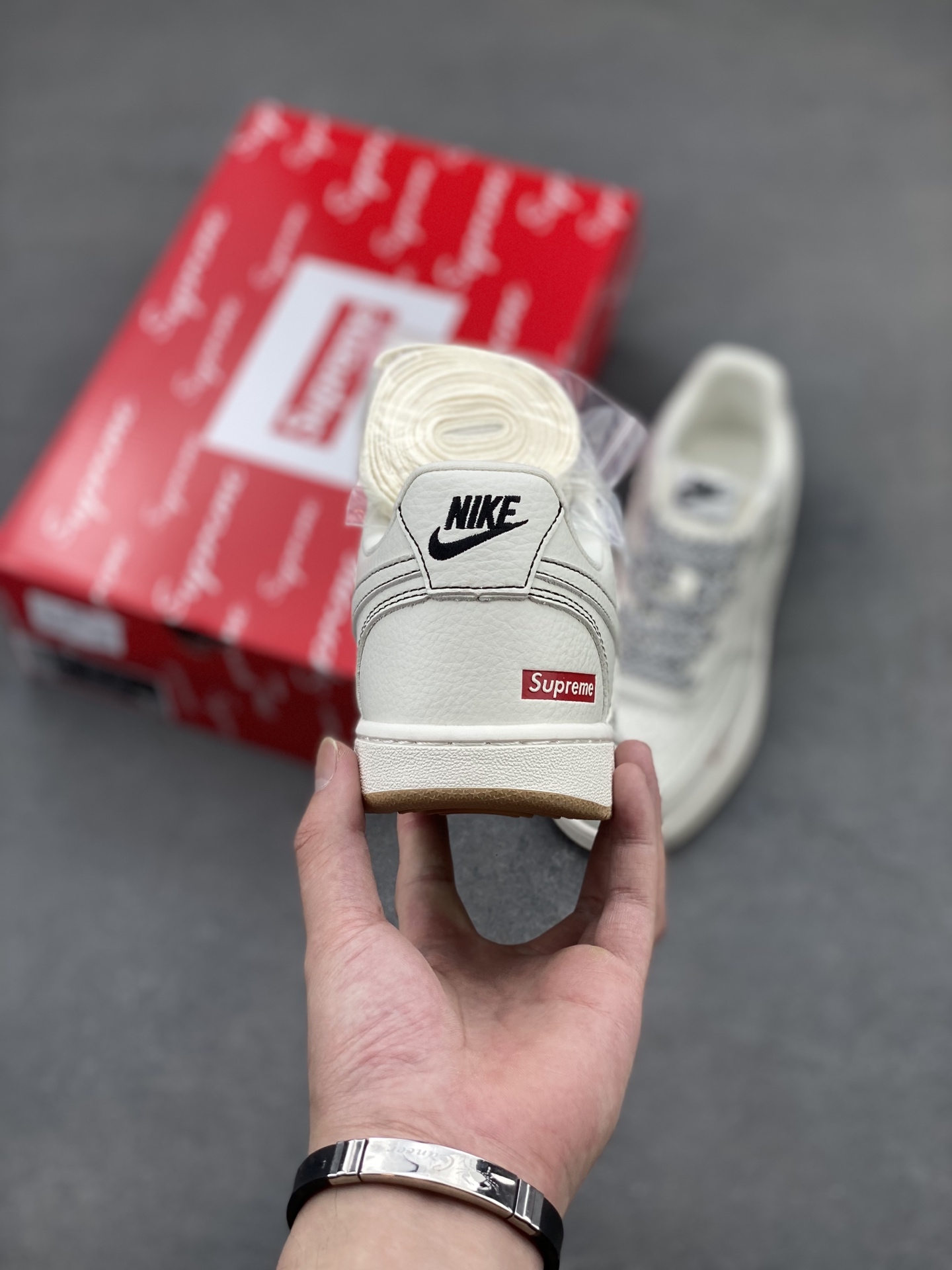 Nike Ebernon Low PRM Sneakers - Stylish, Breathable, and Versatile 5 i1749846281603 4715 0 3