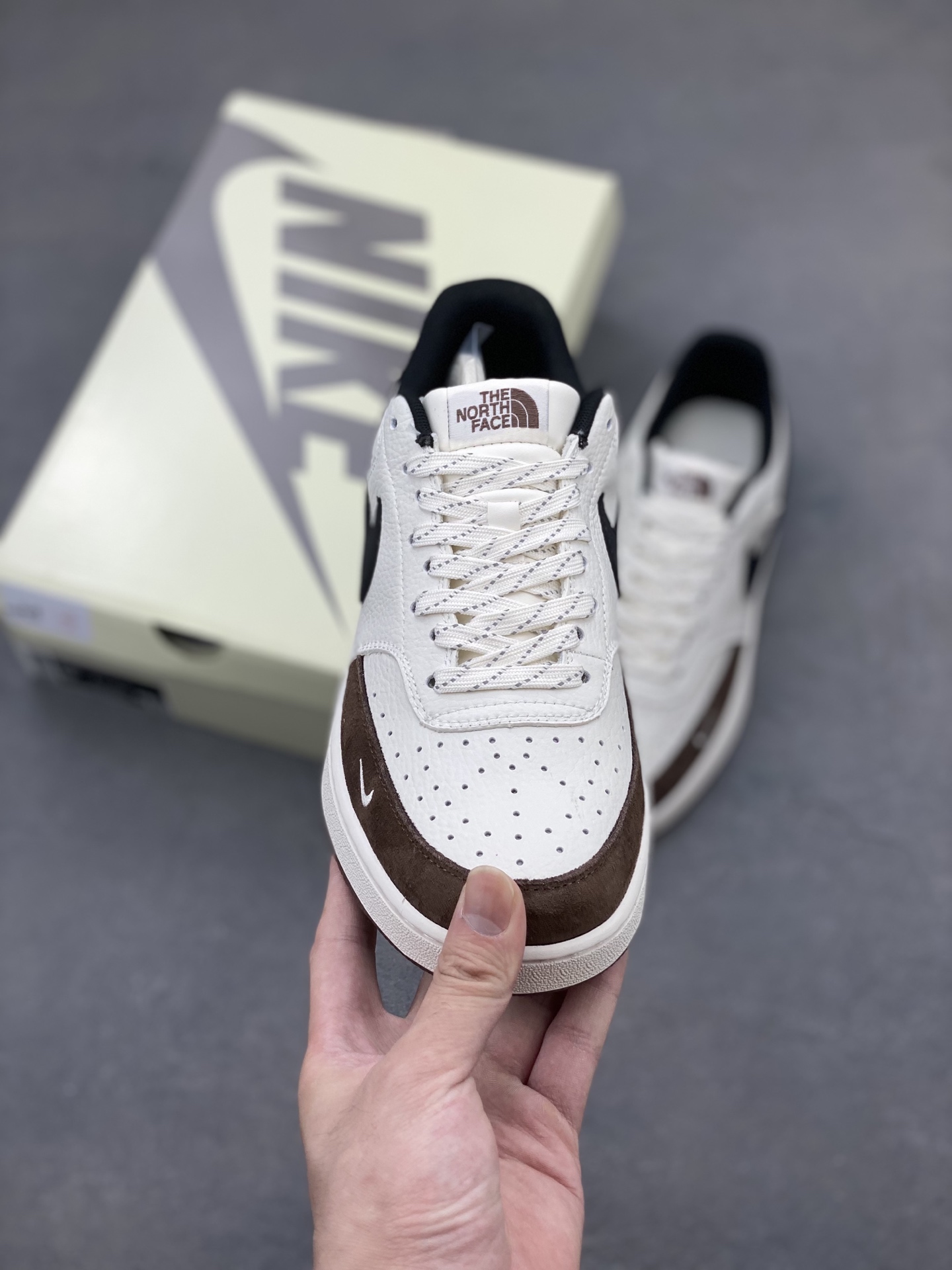 Nike Ebernon Low PRM - Stylish, Breathable, and Comfortable Sneakers 3 i1749846326716 2353 0 1