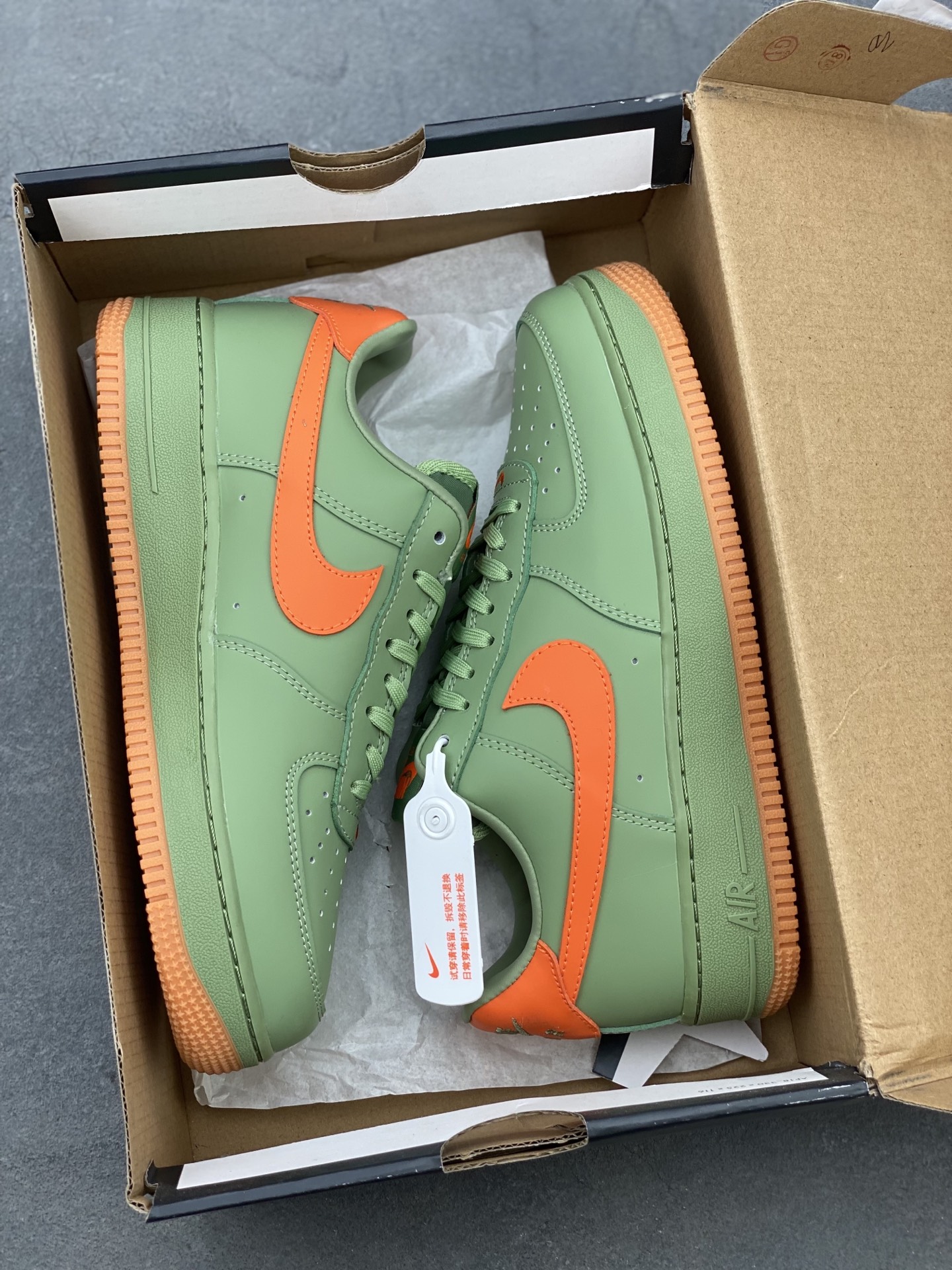 Nike AIR FORCE 1 '07 Low-Top Sneakers - Green & Orange Colorway 10 i1749846429907 4037 0 8
