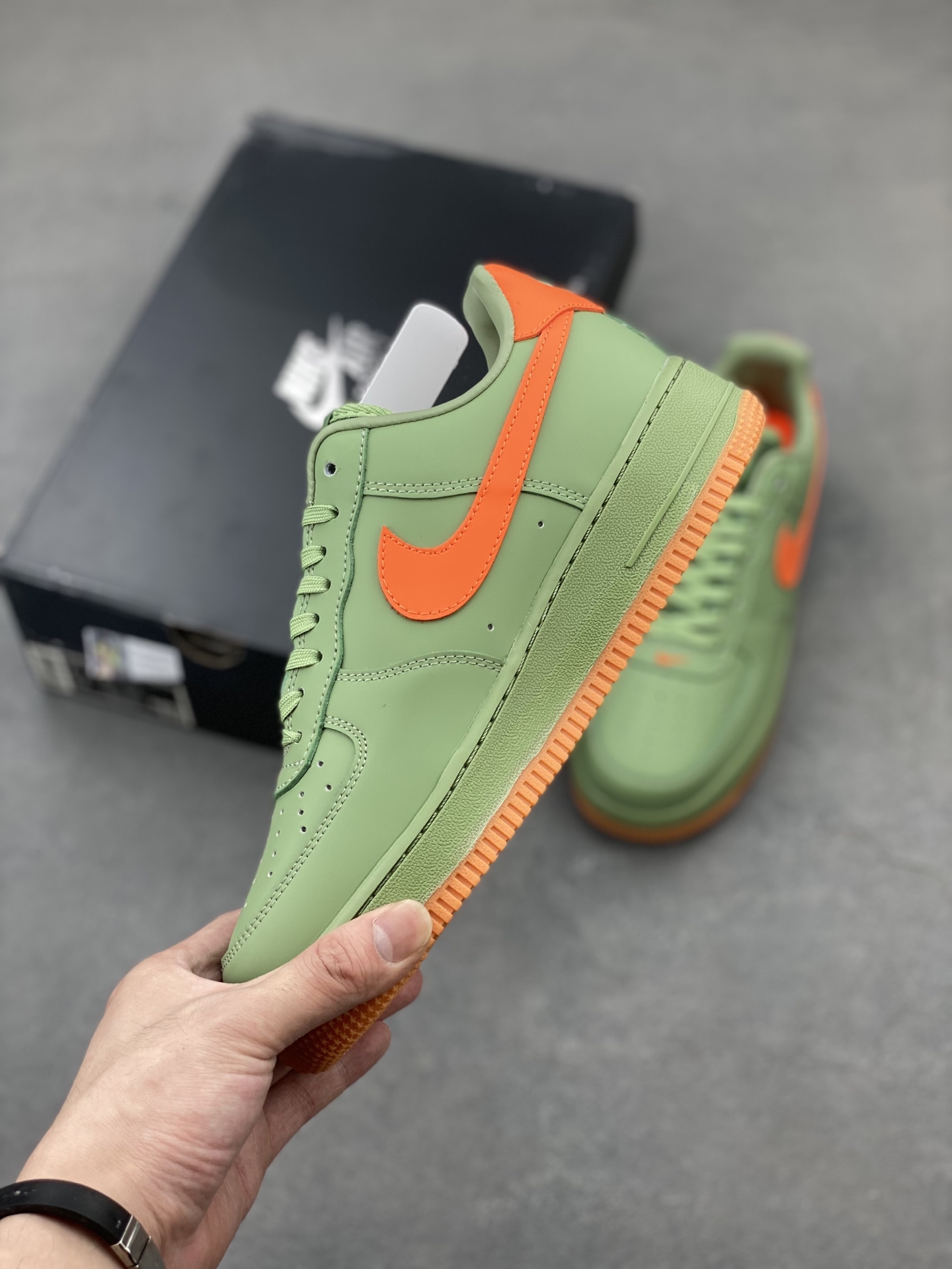 Nike AIR FORCE 1 '07 Low-Top Sneakers - Green & Orange Colorway 4 i1749846443437 3174 0 2