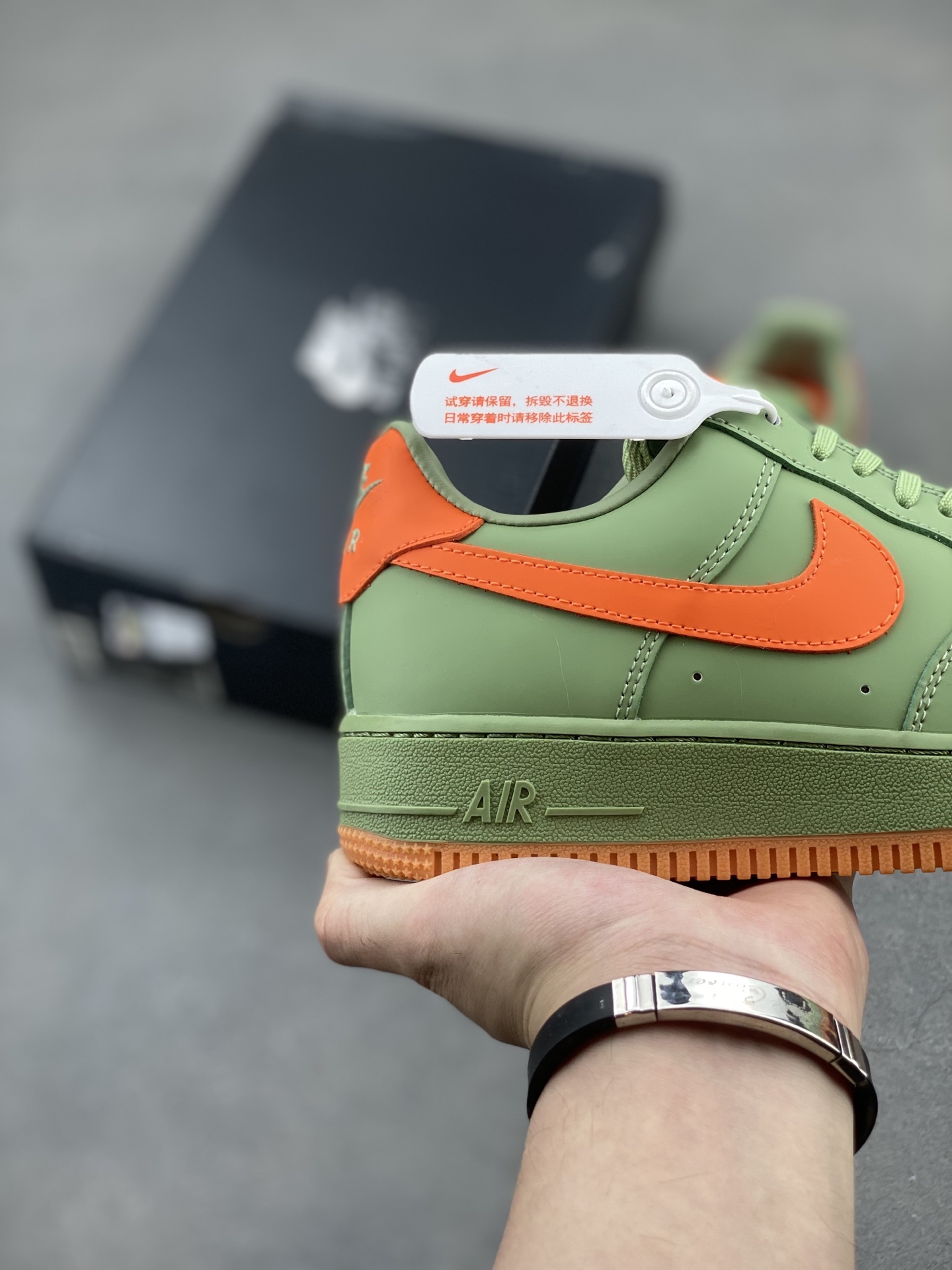 Nike AIR FORCE 1 '07 Low-Top Sneakers - Green & Orange Colorway 6 i1749846443456 9854 0 4