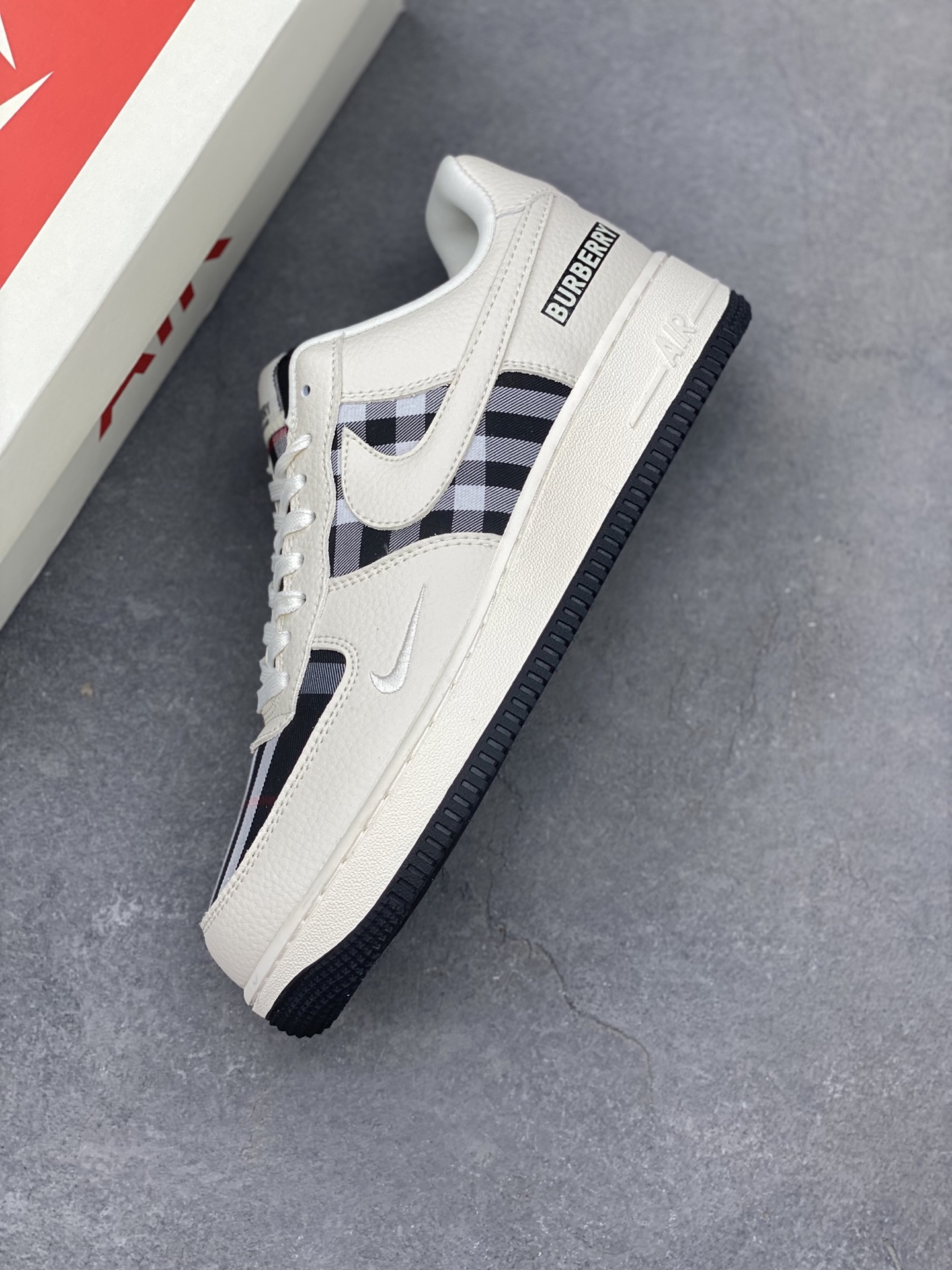 Nike Air Force 1 Low '07 Custom Burberry Sneakers - Limited Edition 7 i1750016576881 4819 0 6