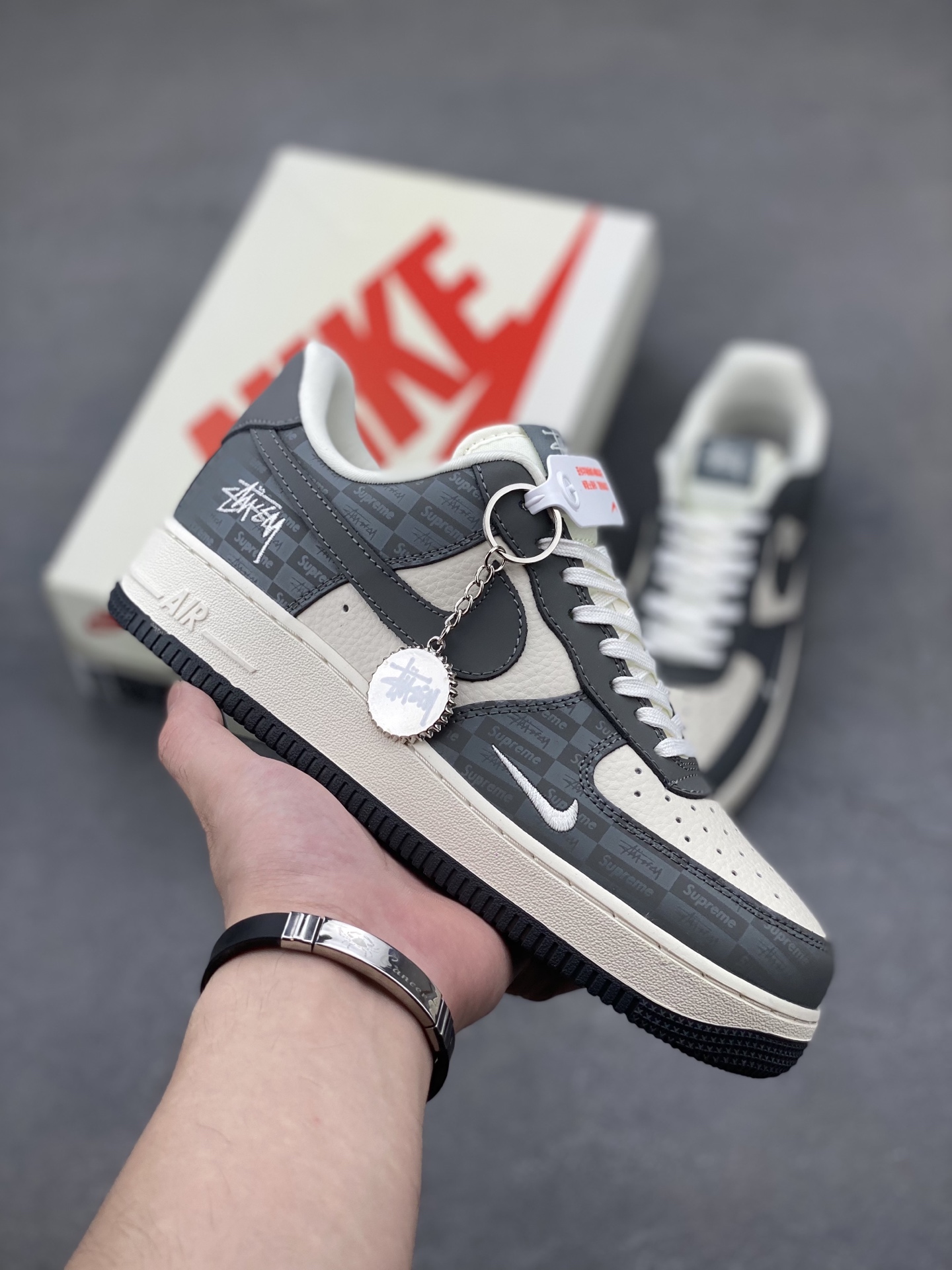 Nike Air Force 1 '07 Low Grey Supreme Stussy Limited Edition Sneakers 2 i1750016630116 162 0 0