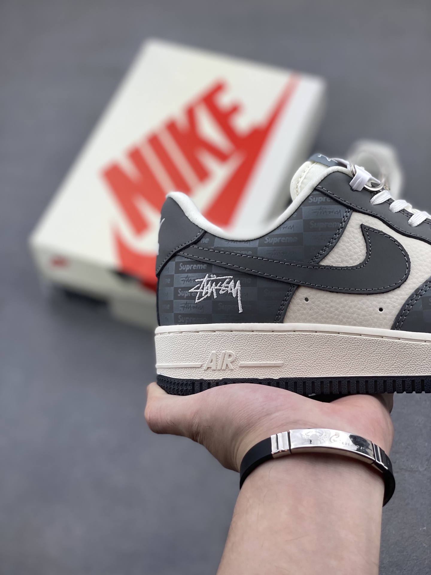 Nike Air Force 1 '07 Low Grey Supreme Stussy Limited Edition Sneakers 6 i1750016638233 333 0 4