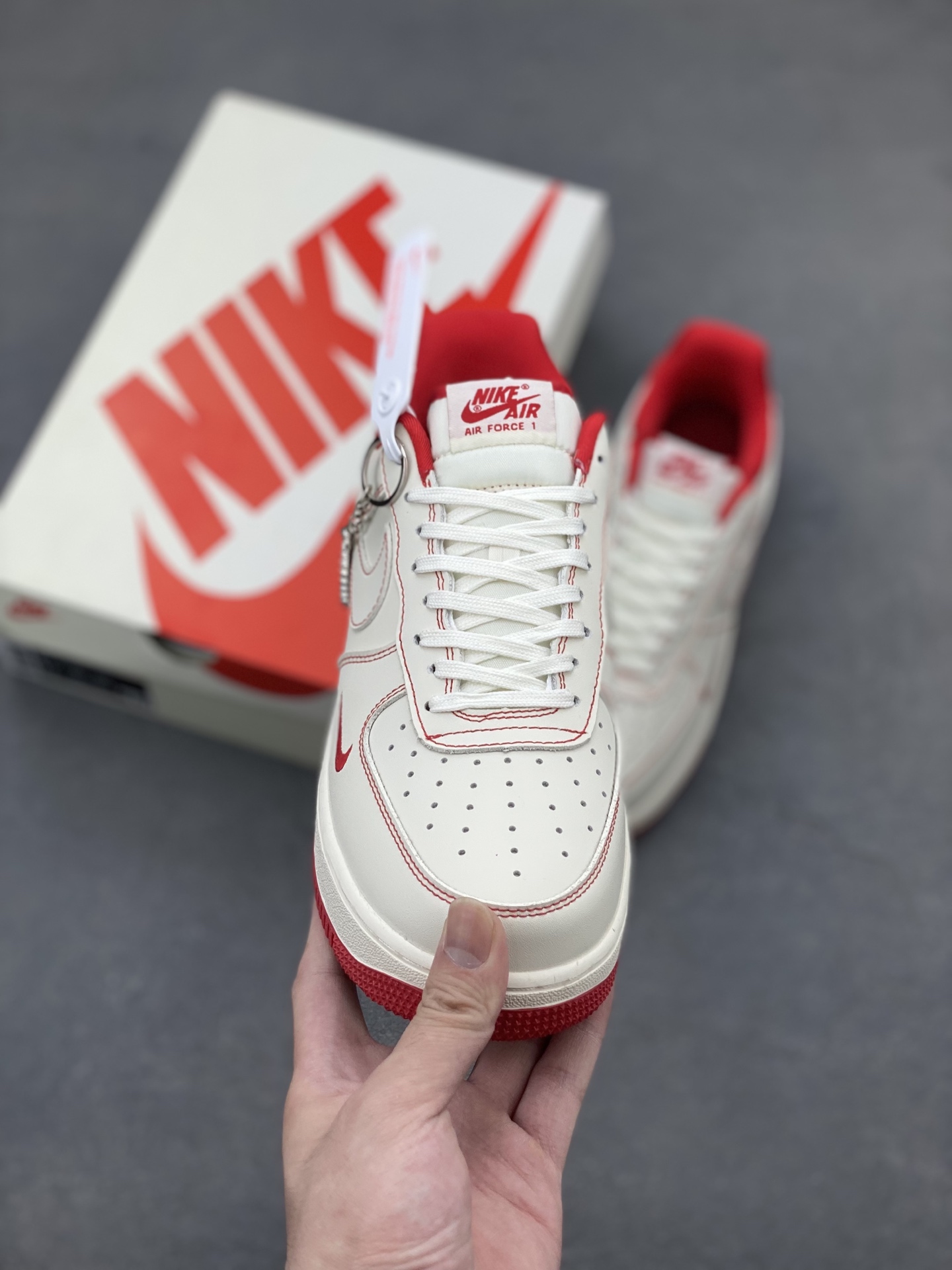 Nike Air Force 1 '07 Low White/Red Sneakers Limited Edition 3 i1750016679978 3984 0 1