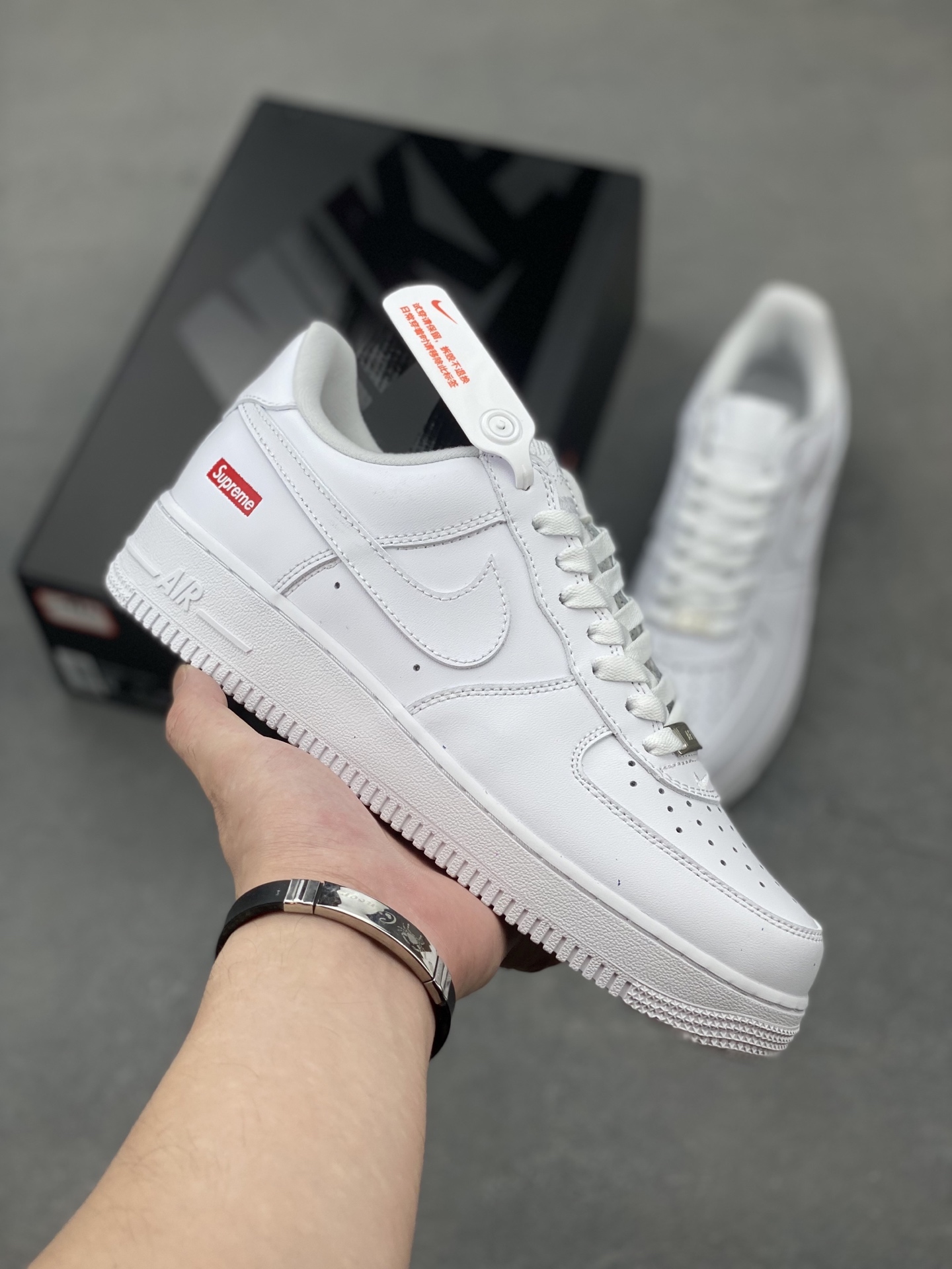Nike Air Force 1 '07 Low Supreme White CU9225-100 Sneakers 2 i1750190177698 7928 0 0