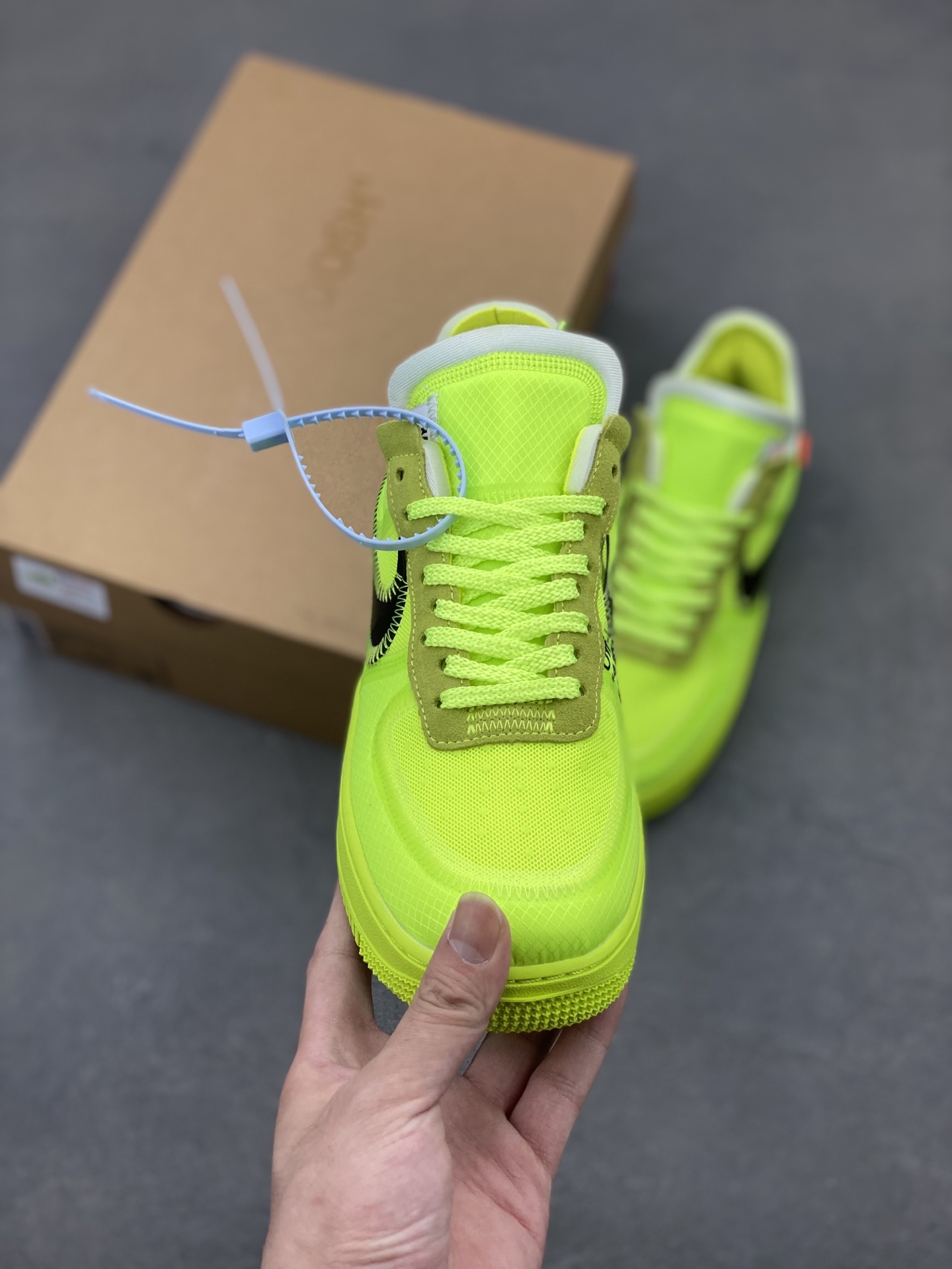 Nike Air Force 1 Low Off-White Volt Sneakers AO4606-700 3 i1750190485966 1536 0 1