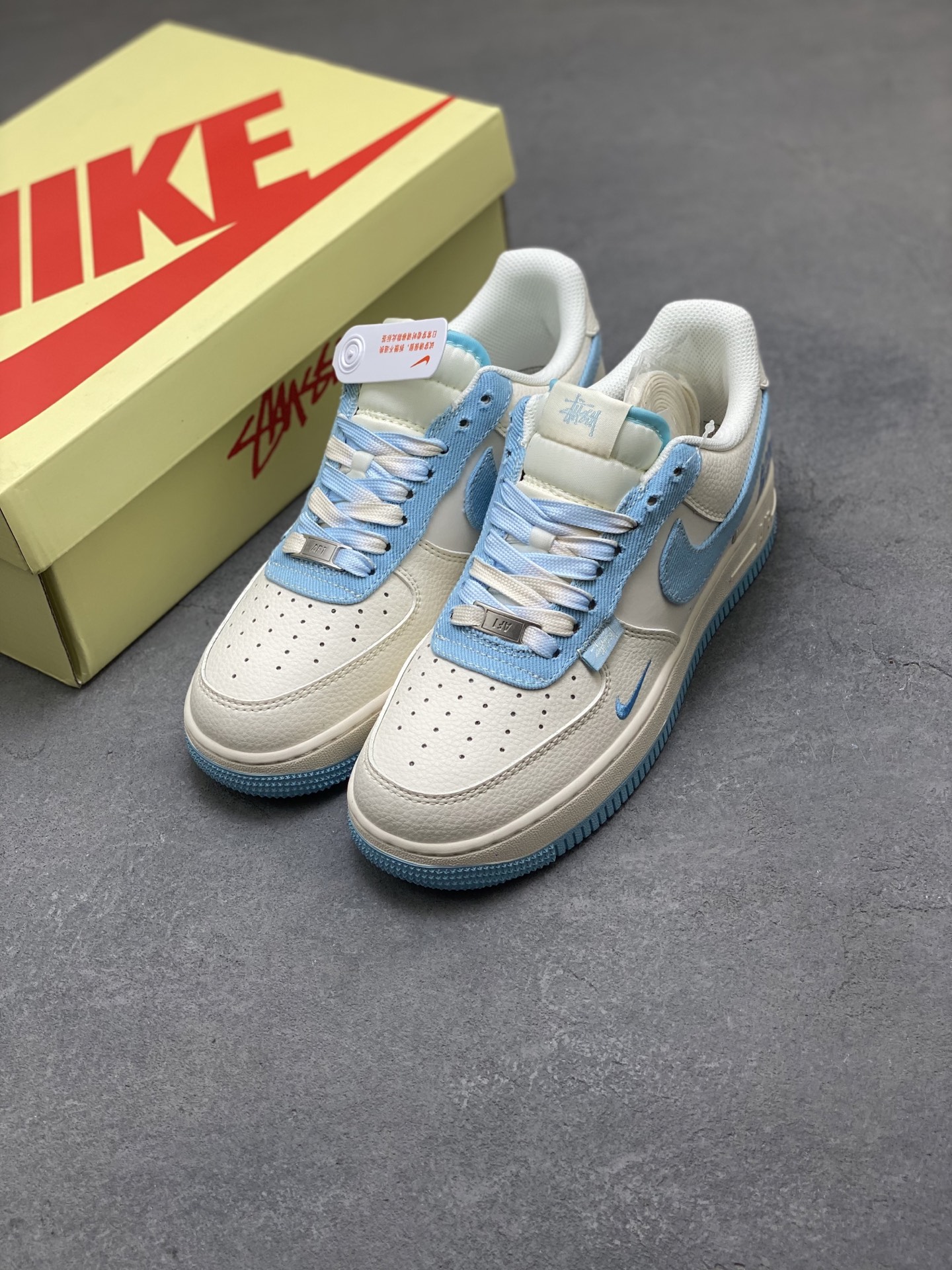 Nike Air Force 1 '07 Low Casual Sneakers - Limited Edition, Comfortable Fit 9 i1750263382742 4136 0 7