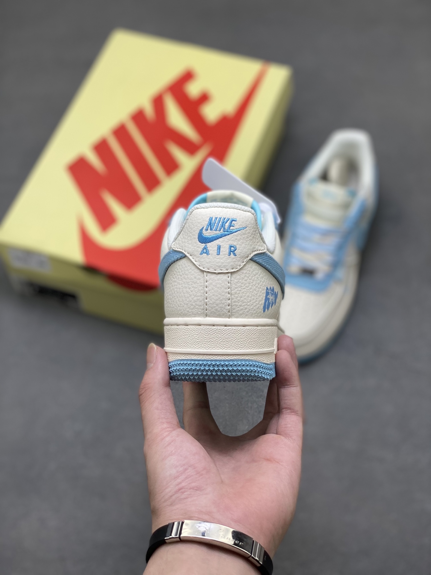 Nike Air Force 1 '07 Low Casual Sneakers - Limited Edition, Comfortable Fit 5 i1750263384637 9156 0 3