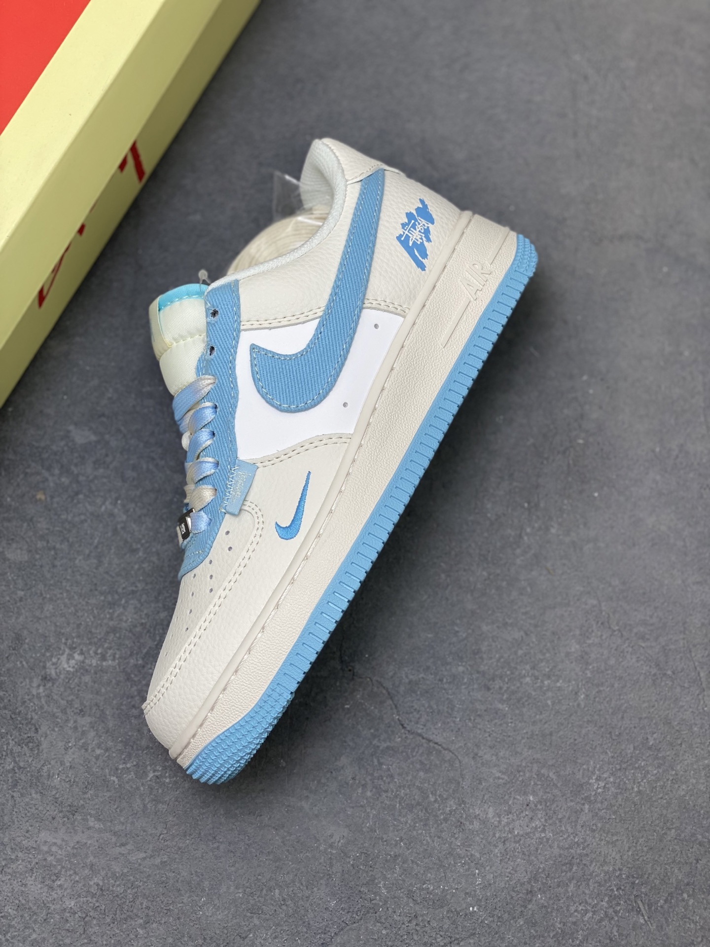 Nike Air Force 1 '07 Low Casual Sneakers - Limited Edition, Comfortable Fit 8 i1750263384687 2224 0 6
