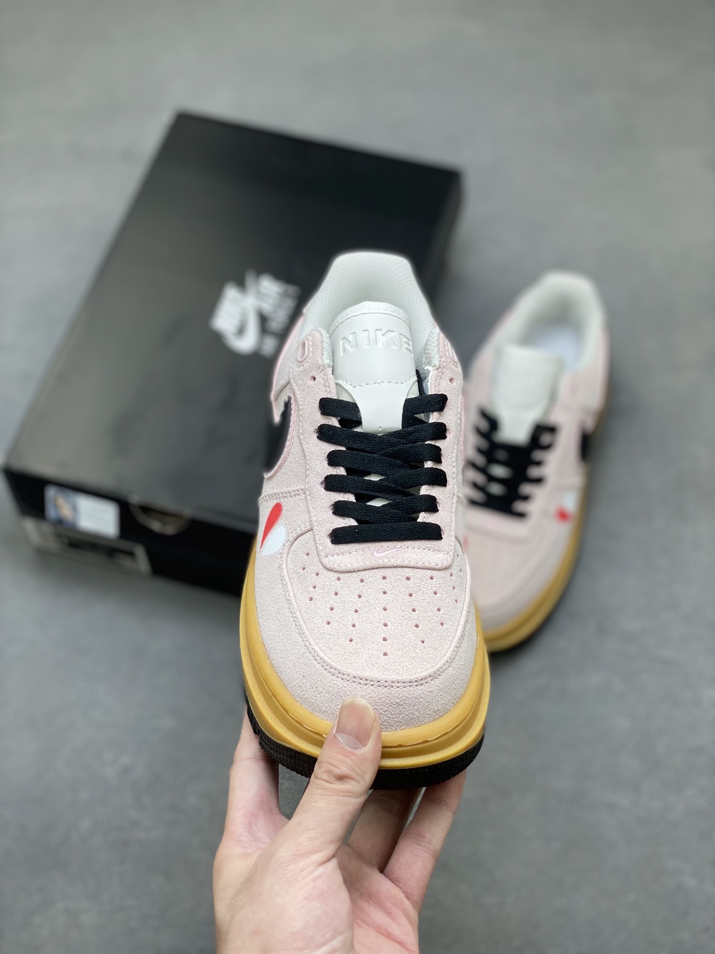 Nike Air Force 1 '07 Low Casual Sneaker Limited Edition - HV2531-100 3 i1750263468543 6177 0 1