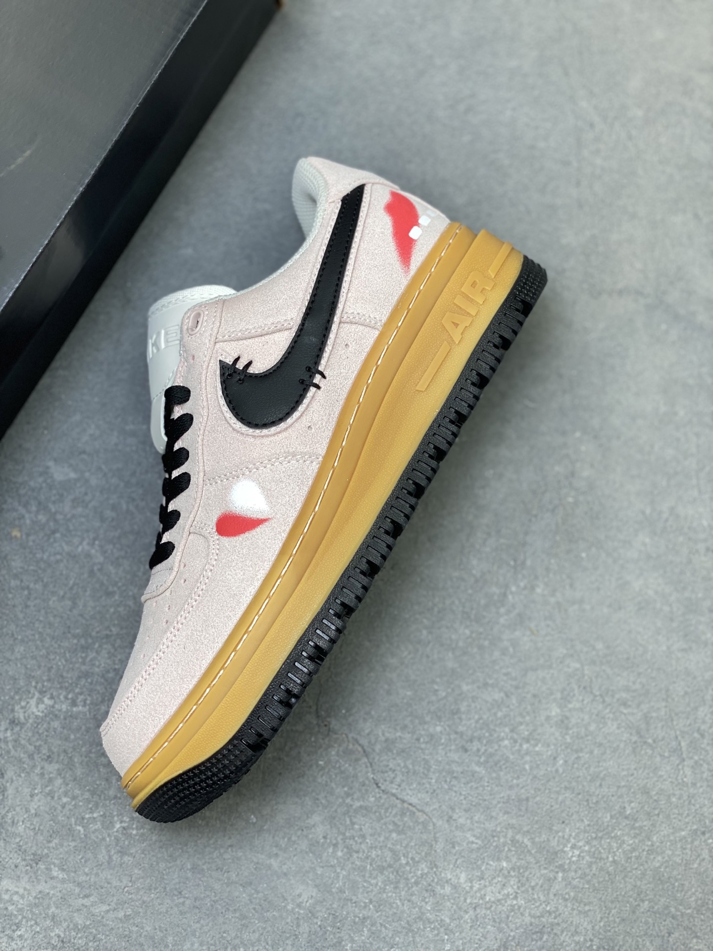 Nike Air Force 1 '07 Low Casual Sneaker Limited Edition - HV2531-100 8 i1750263468677 6402 0 6