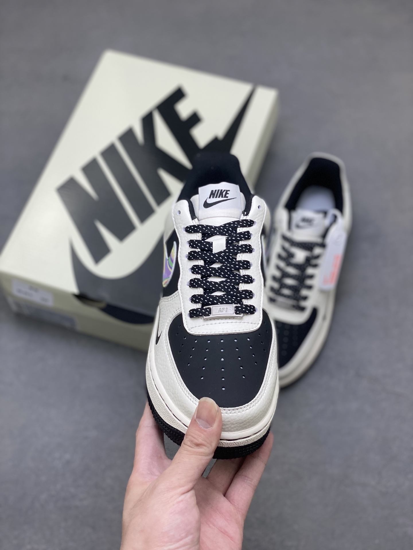 Nike Air Force 1 '07 Low FOD White Grey Iridescent Swoosh Sneakers 3 i1750450427700 4244 0 1