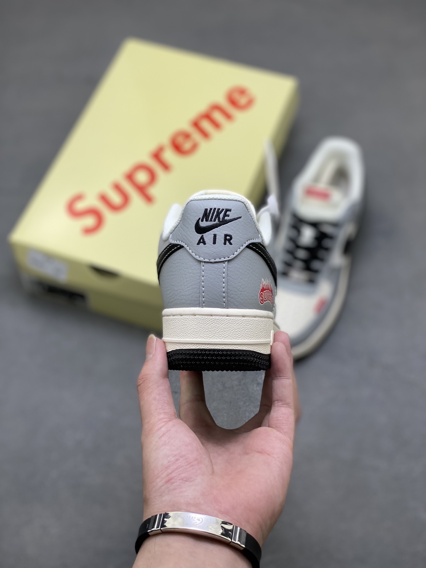 Nike Air Force 1 '07 Low Supreme Sneakers - Limited Edition, Sizes 36-45 5 i1750450632676 3763 0 3