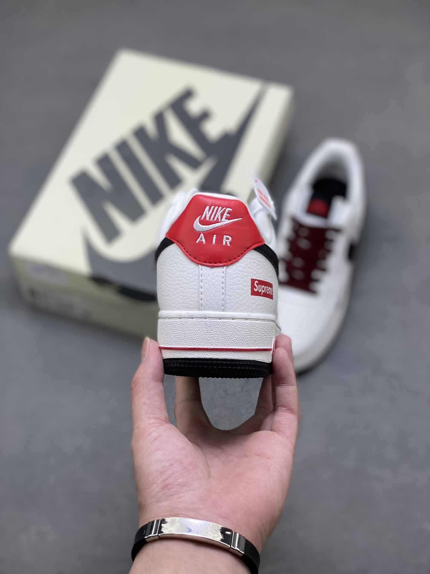 Nike Air Force 1 '07 Low White/Black/Red Supreme Edition Sneakers 5 i1750450810825 326 0 3