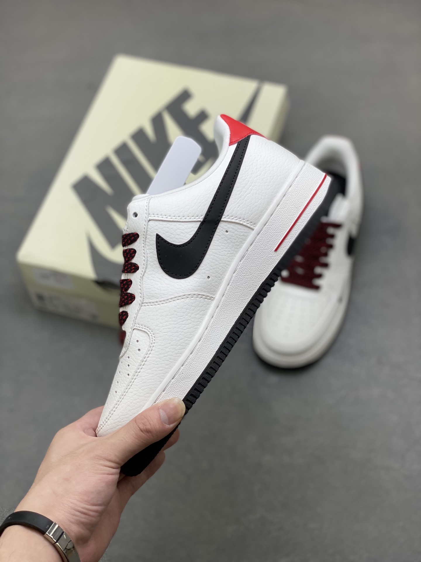 Nike Air Force 1 '07 Low White/Black/Red Supreme Edition Sneakers 4 i1750450873491 4305 0 2
