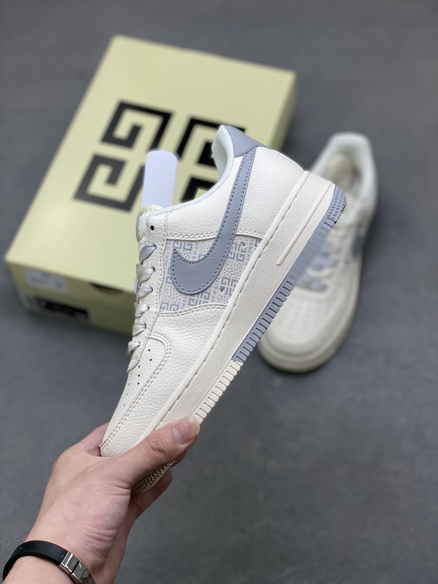 Nike Air Force 1 '07 Low x Givenchy Custom Sneakers - Limited Edition 4 i1750450931579 5069 0 2