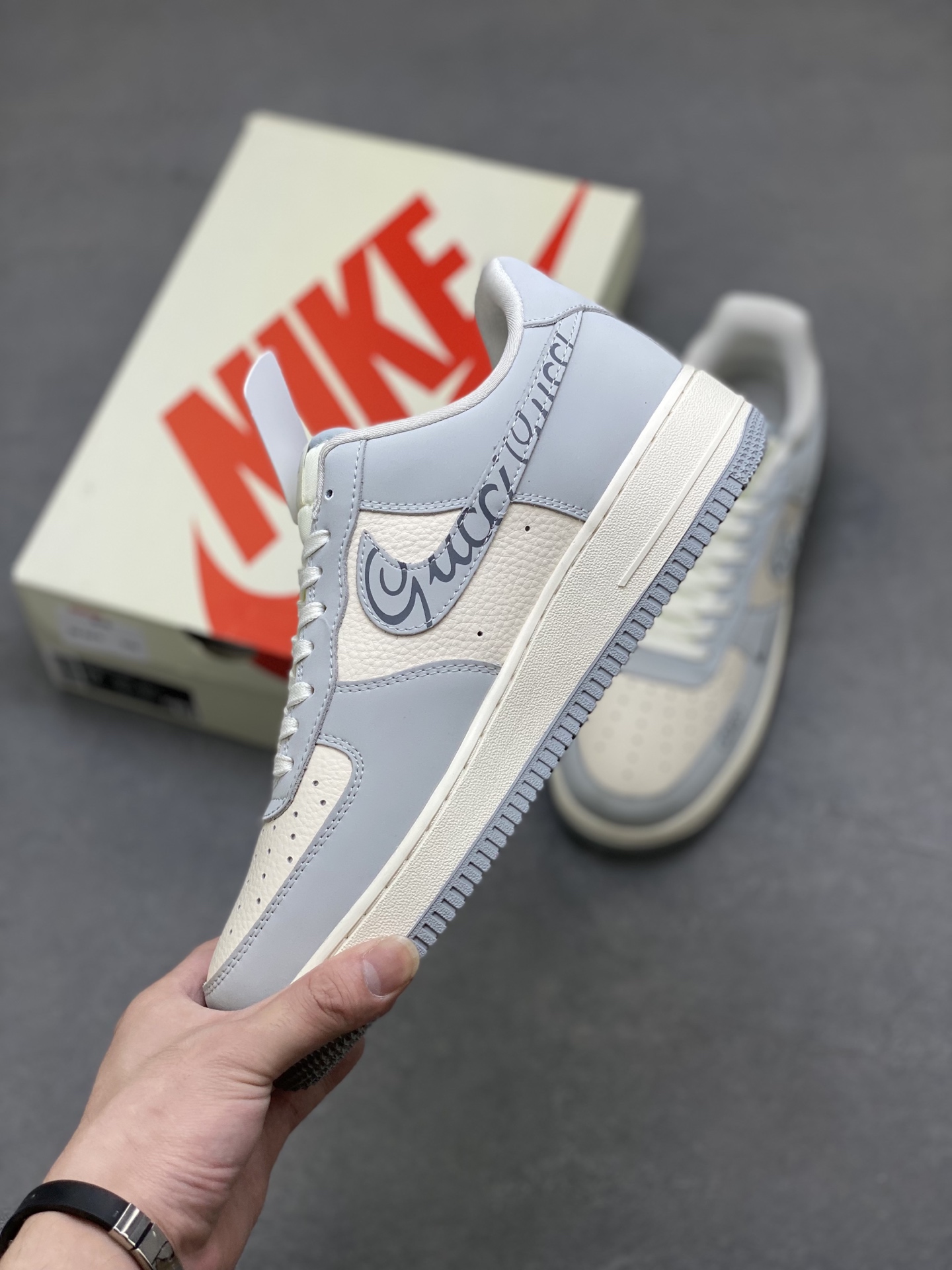 Nike Air Force 1 '07 Low Gucci Custom Sneakers Limited Edition 4 i1750450963862 9850 0 2